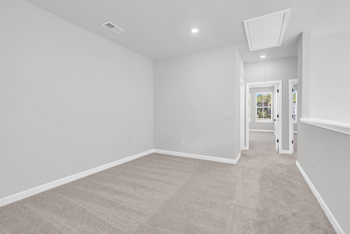 408 Ireland Way Property Photo 44