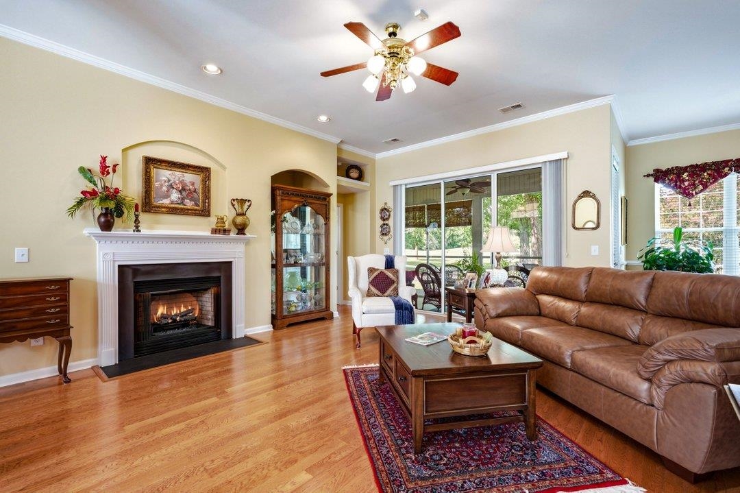 708 Caffery Ct. Property Photo 18