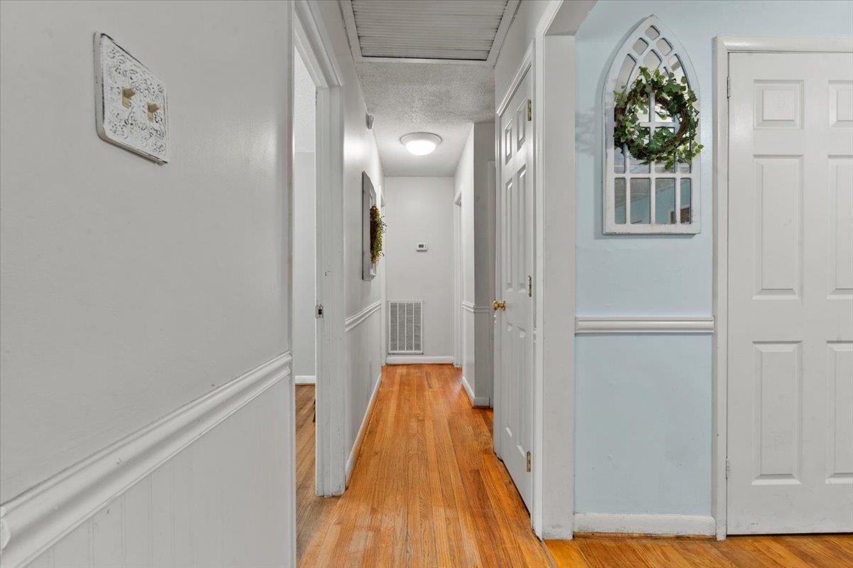 416 N Railroad Ave. Property Photo 17