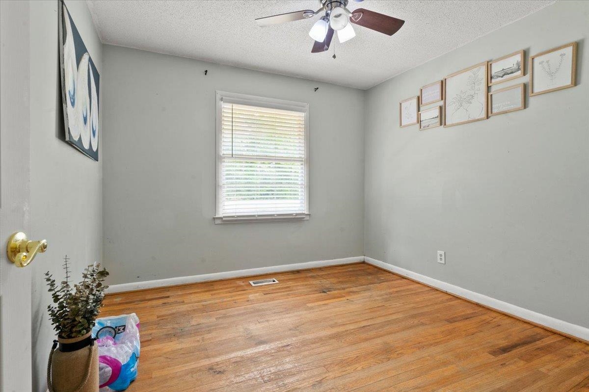 416 N Railroad Ave. Property Photo 25