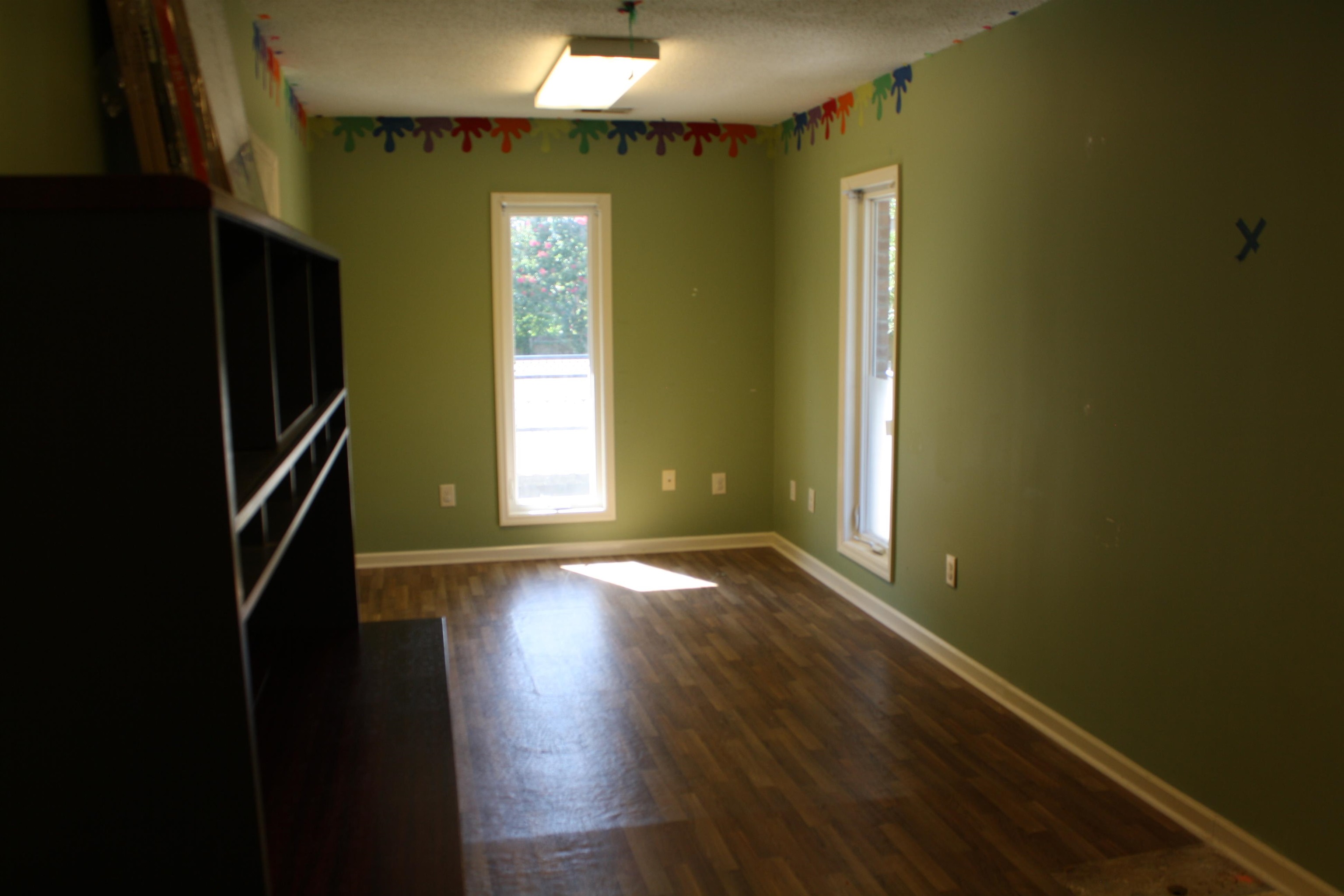 2185 N Fraser St. Property Photo 6