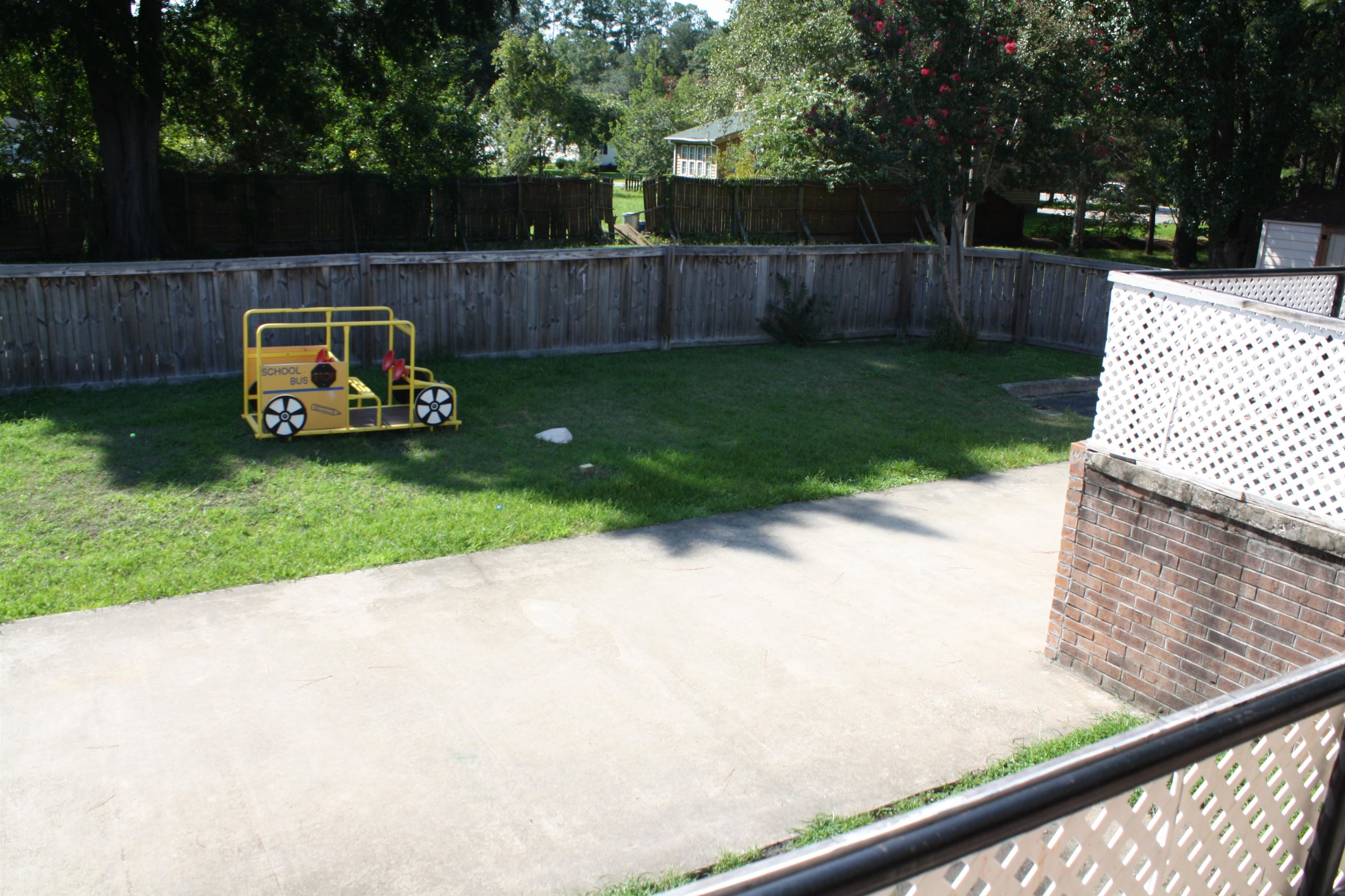2185 N Fraser St. Property Photo 21