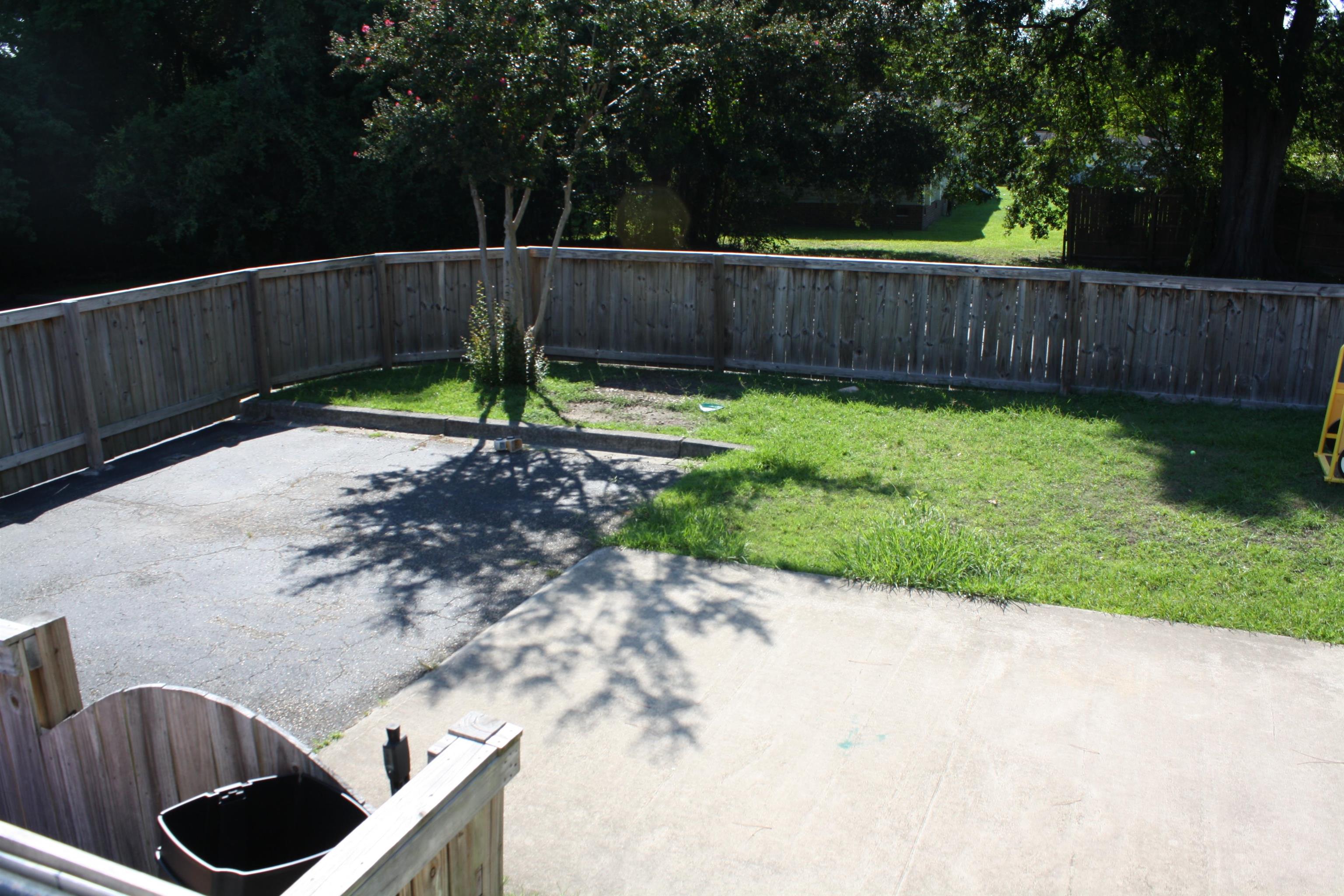 2185 N Fraser St. Property Photo 22