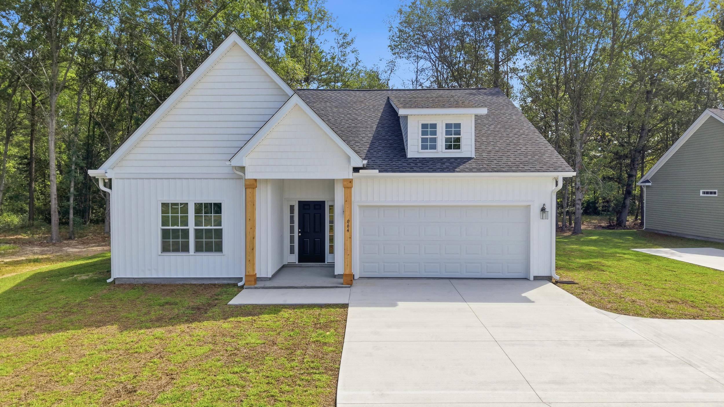 664 Goretown Loop Property Photo 1