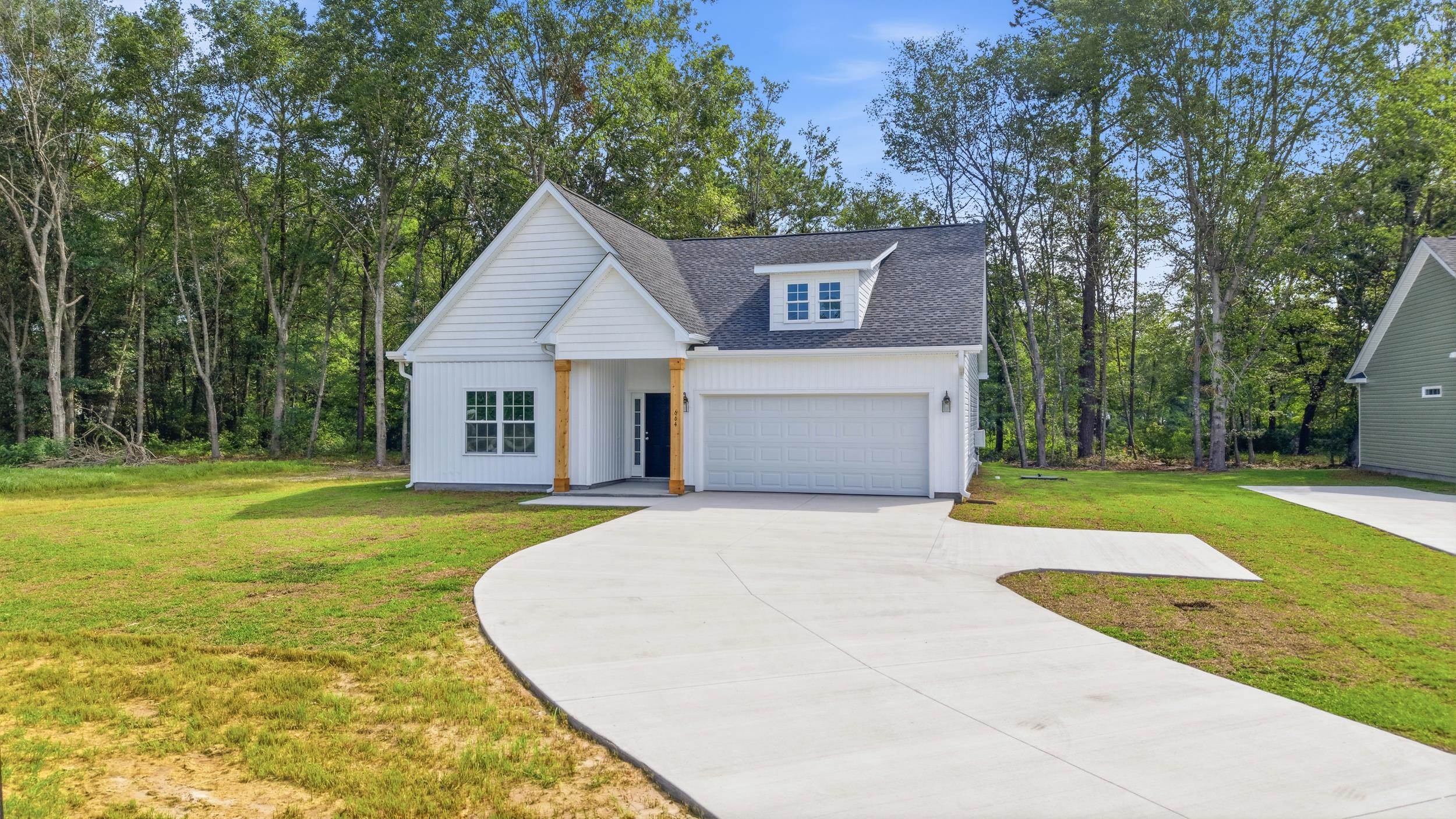 664 Goretown Loop Property Photo 4