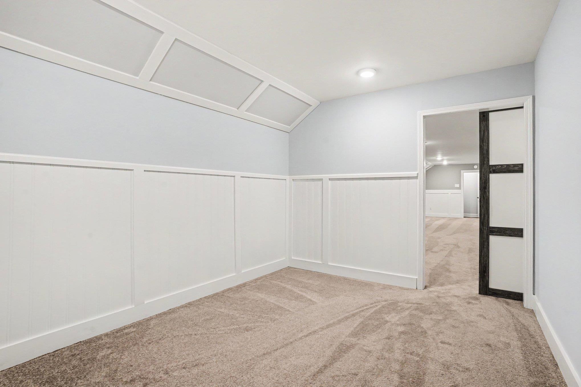 875 Waterbridge Blvd. Property Photo 32