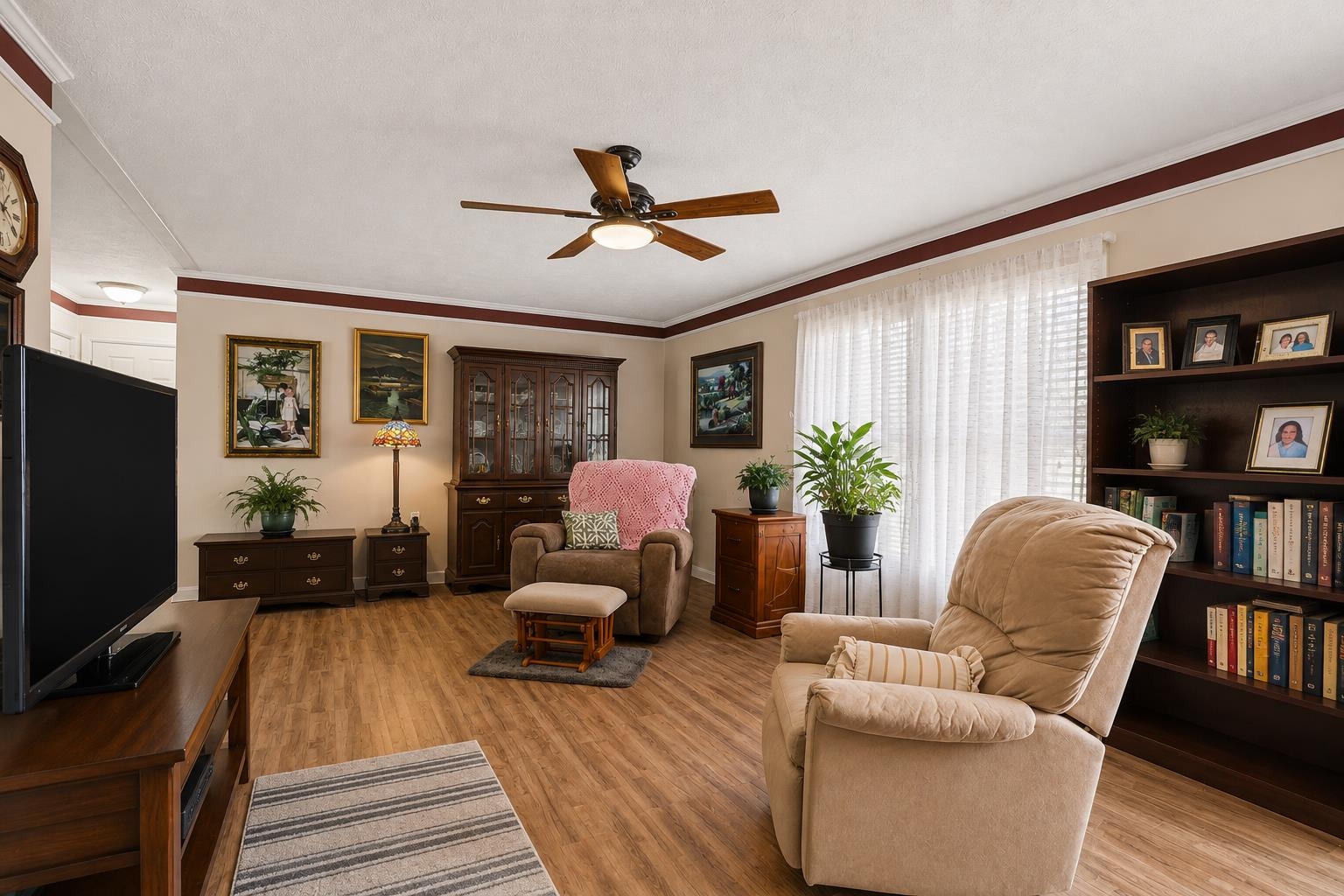 1894 Highway 646 Property Photo 6