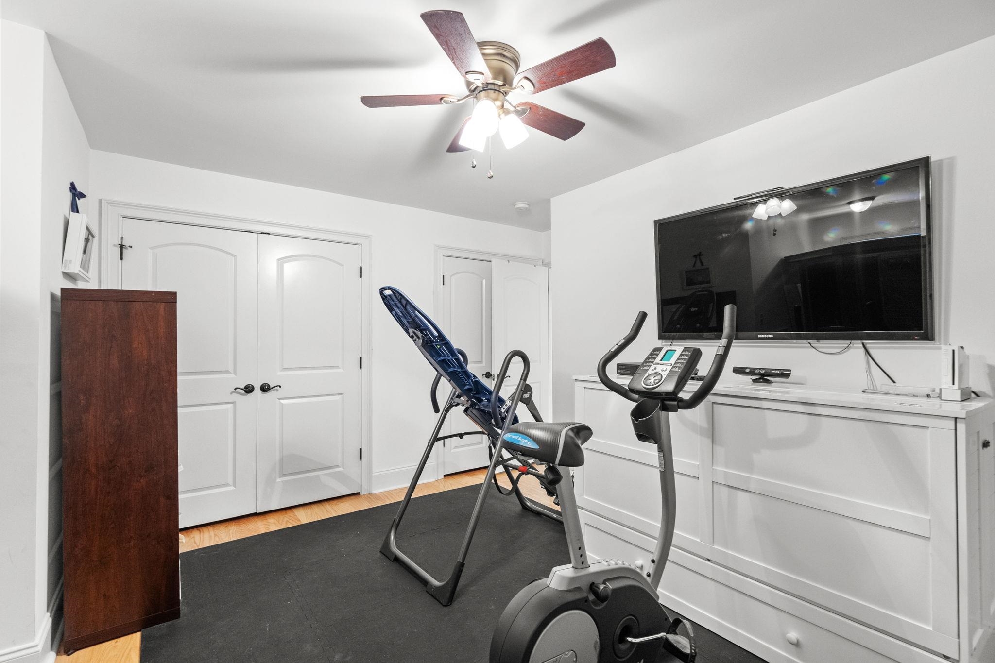 641 Whispering Pines Ct. Property Photo 34