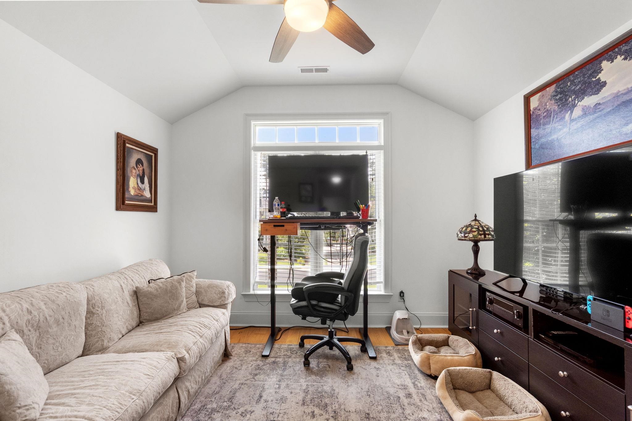 641 Whispering Pines Ct. Property Photo 38