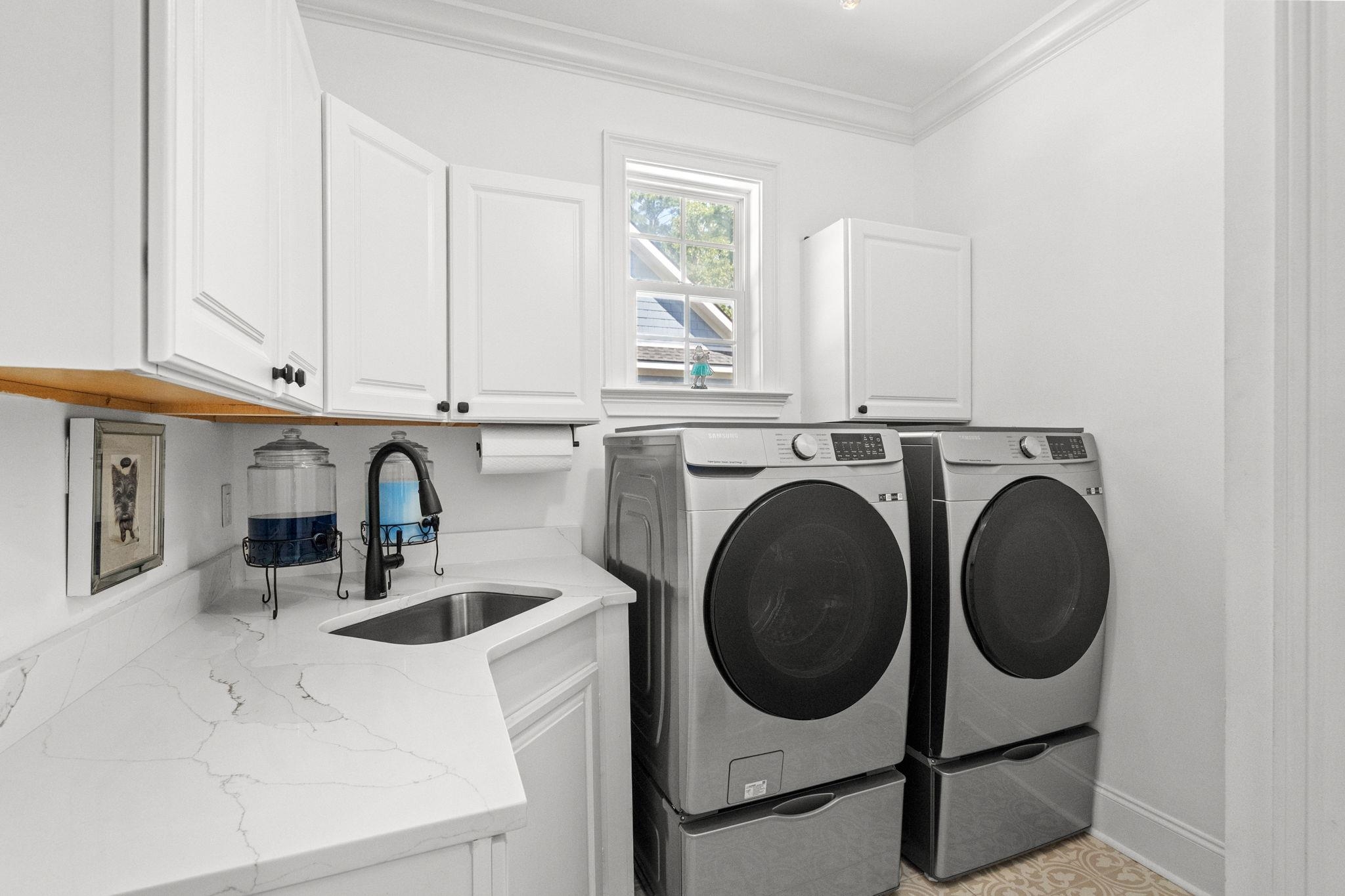 641 Whispering Pines Ct. Property Photo 41