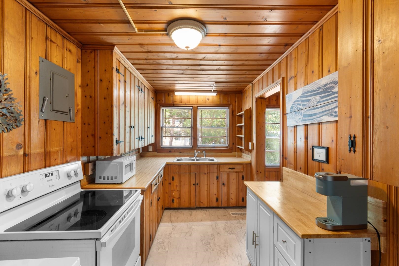 1505 Edge Dr. Property Photo 5