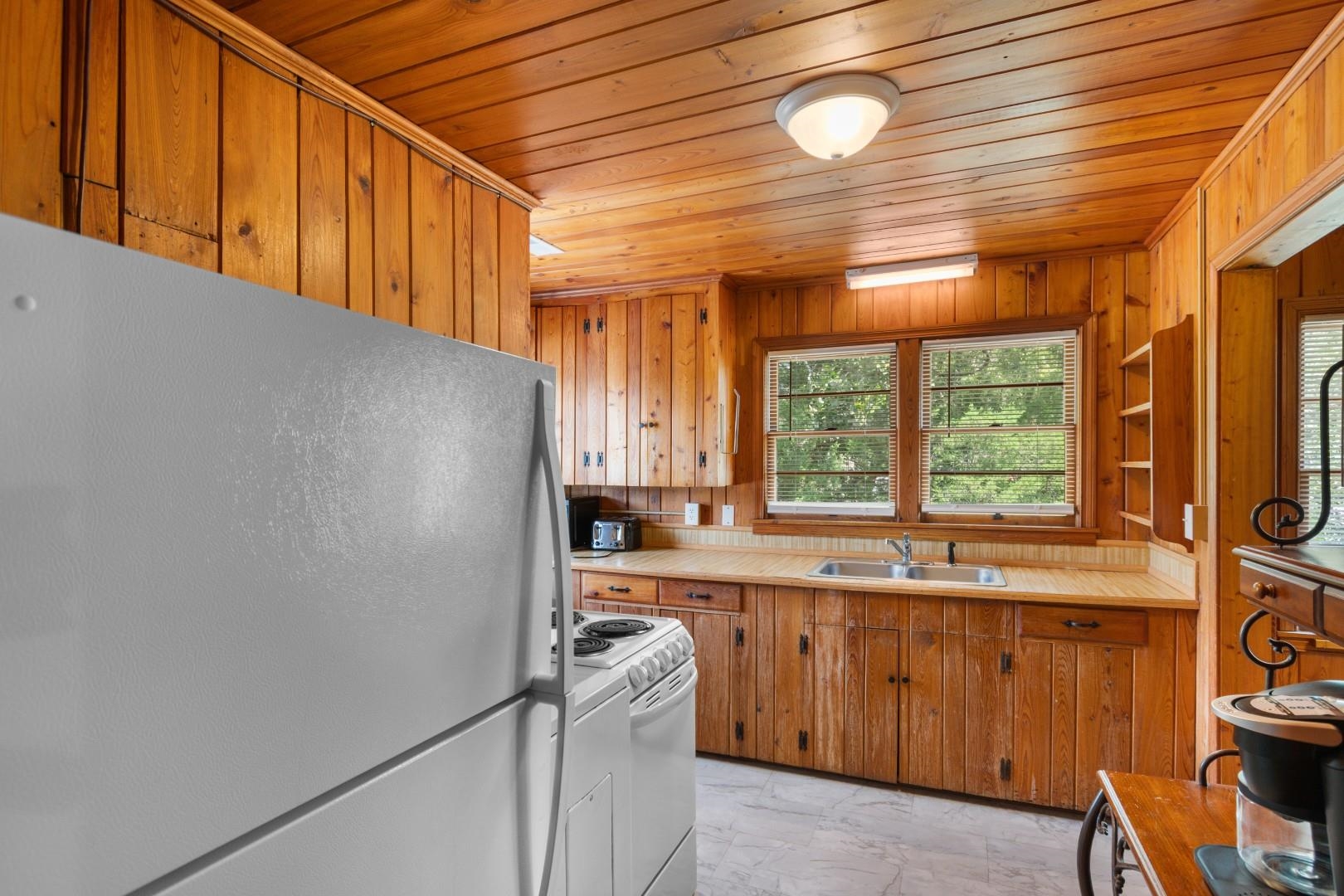 1505 Edge Dr. Property Photo 33