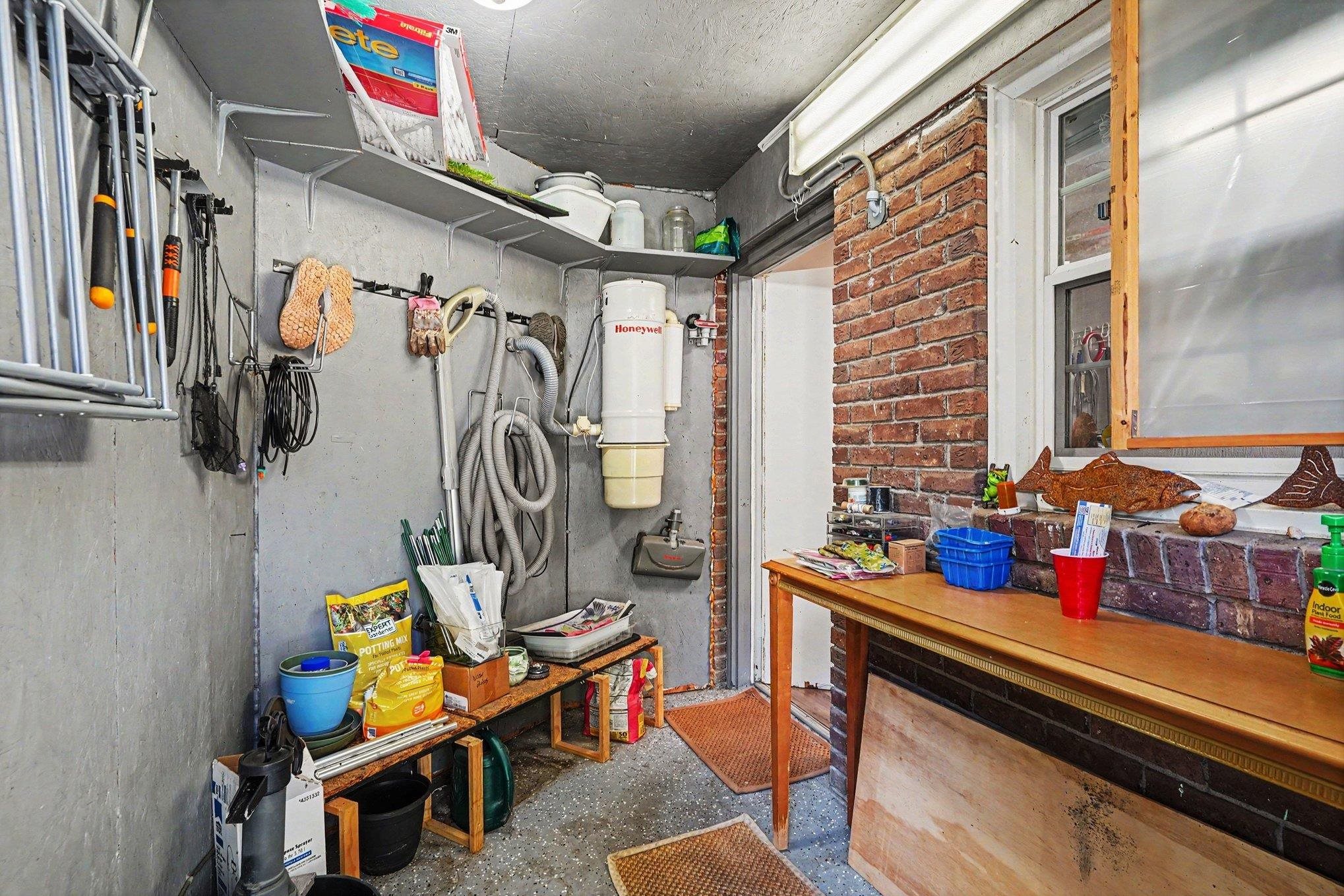 991 Small Ln. Property Photo 30