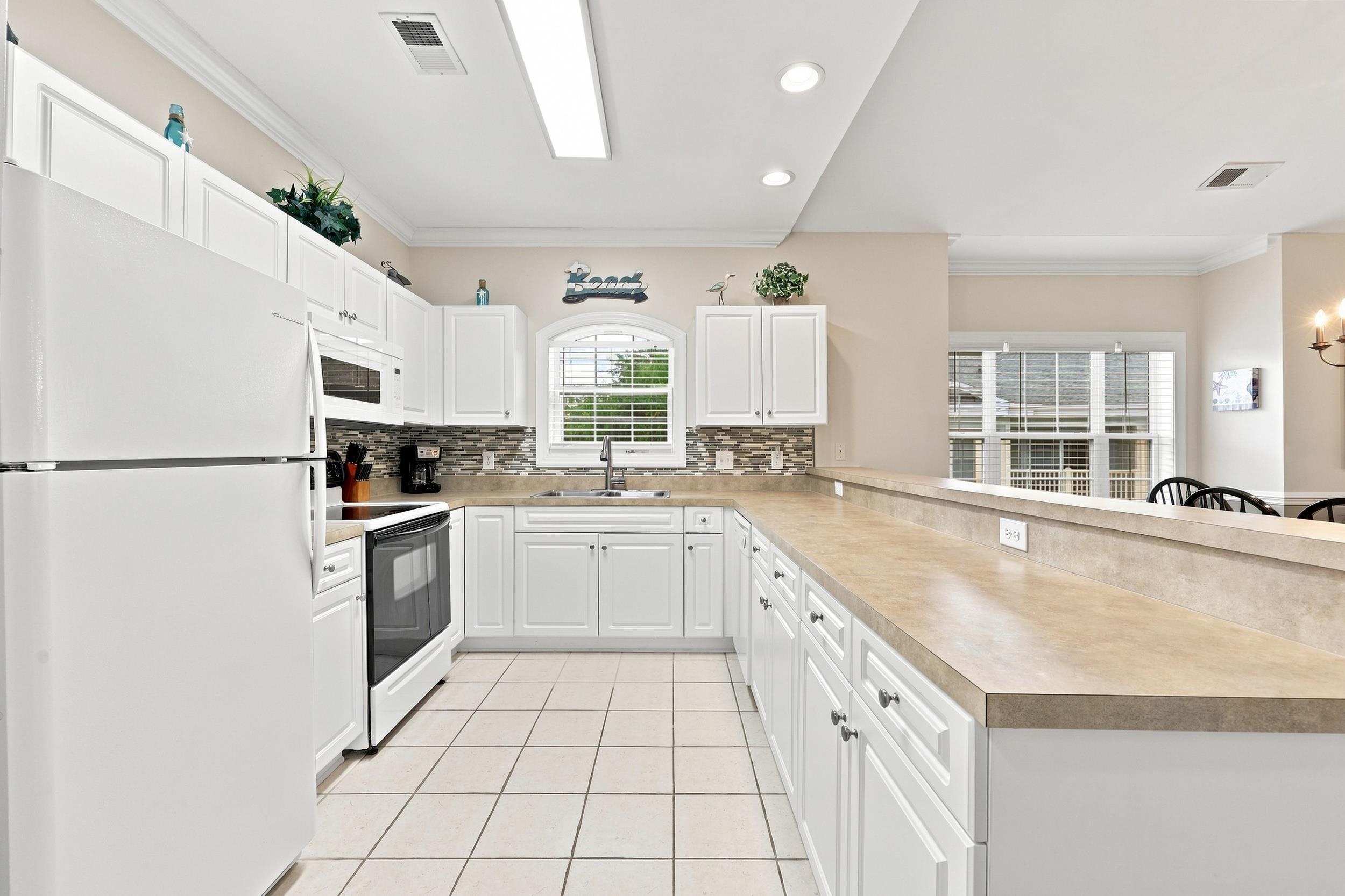 4872 Dahila Ct. Property Photo 7