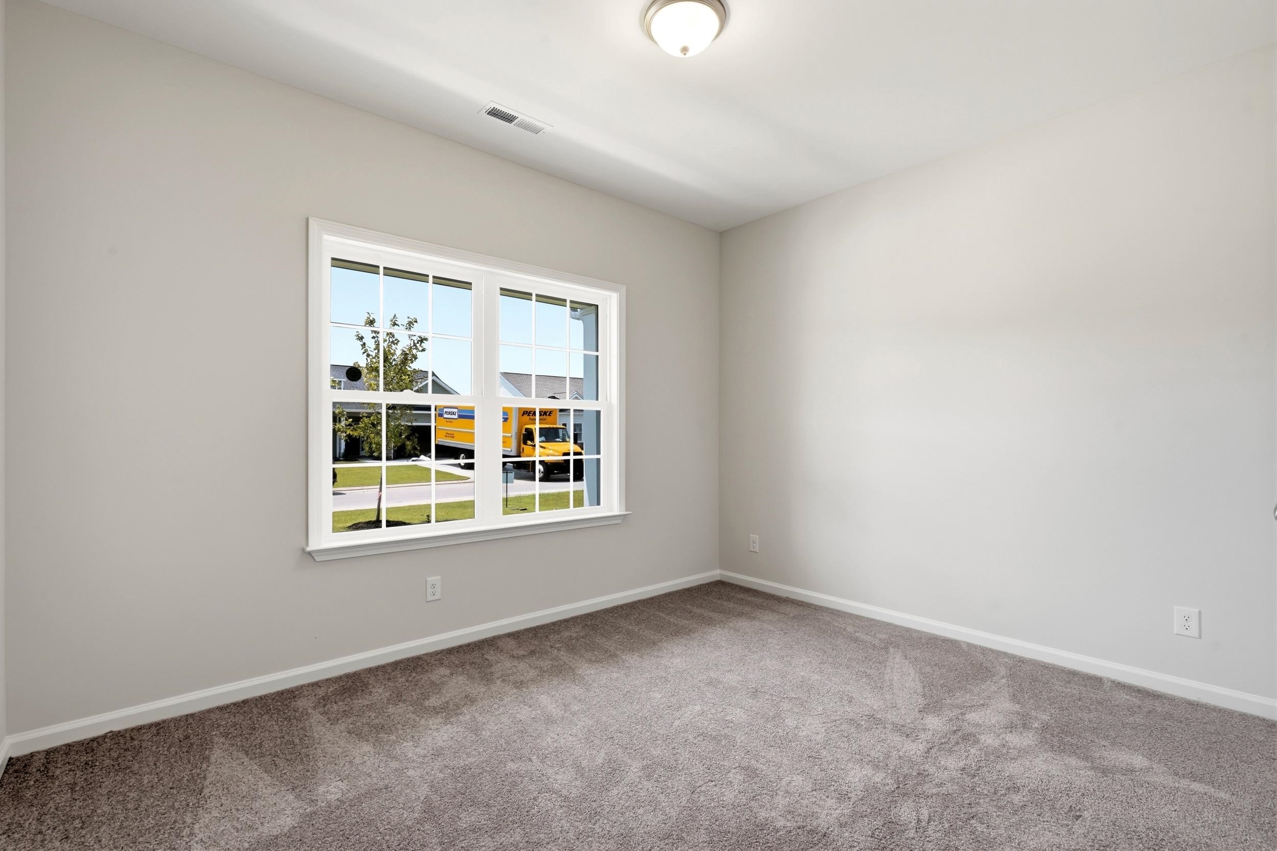 207 Stillbrook Dr. Property Photo 14