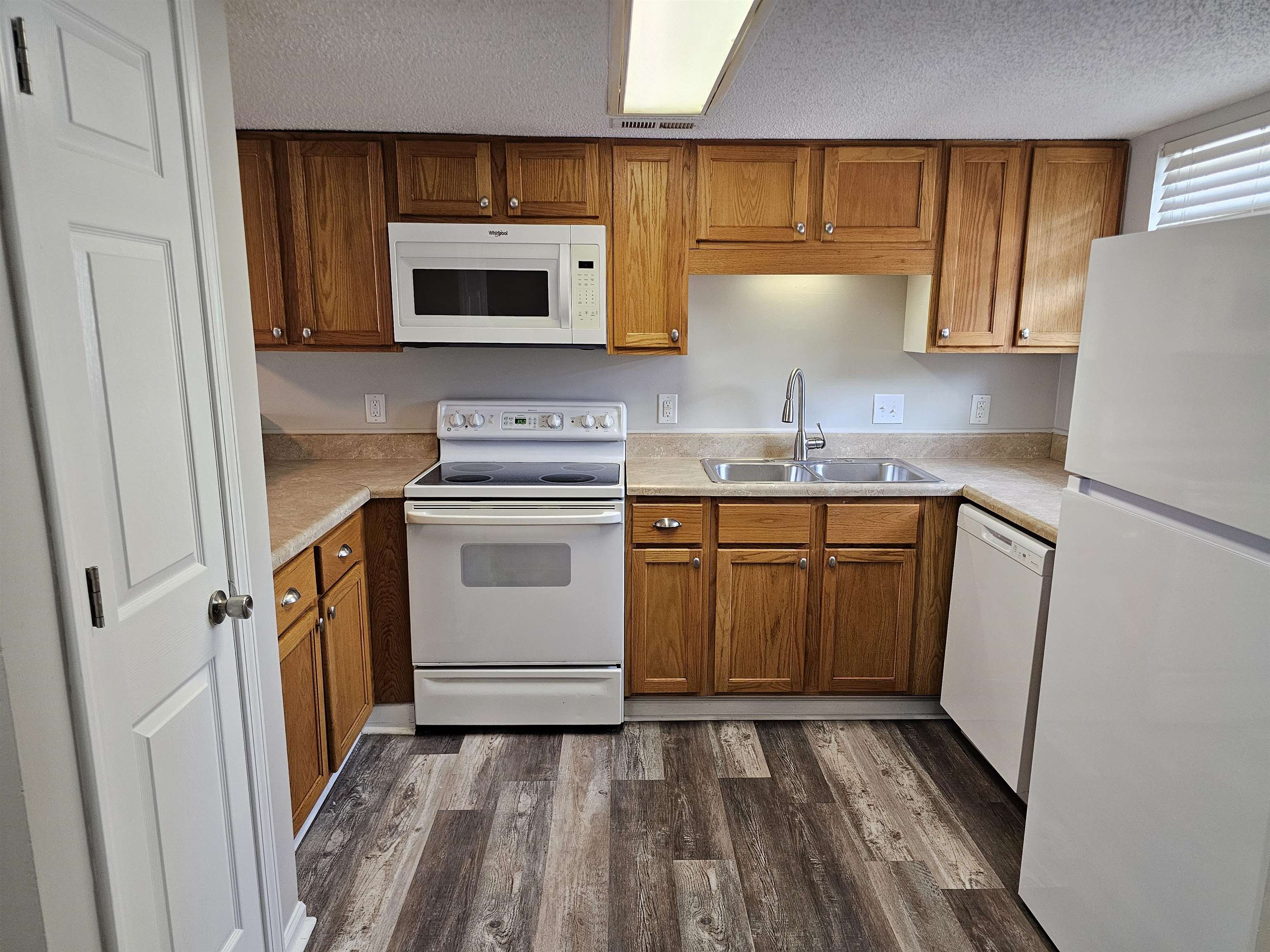 6703 Jefferson Pl. Property Photo 4