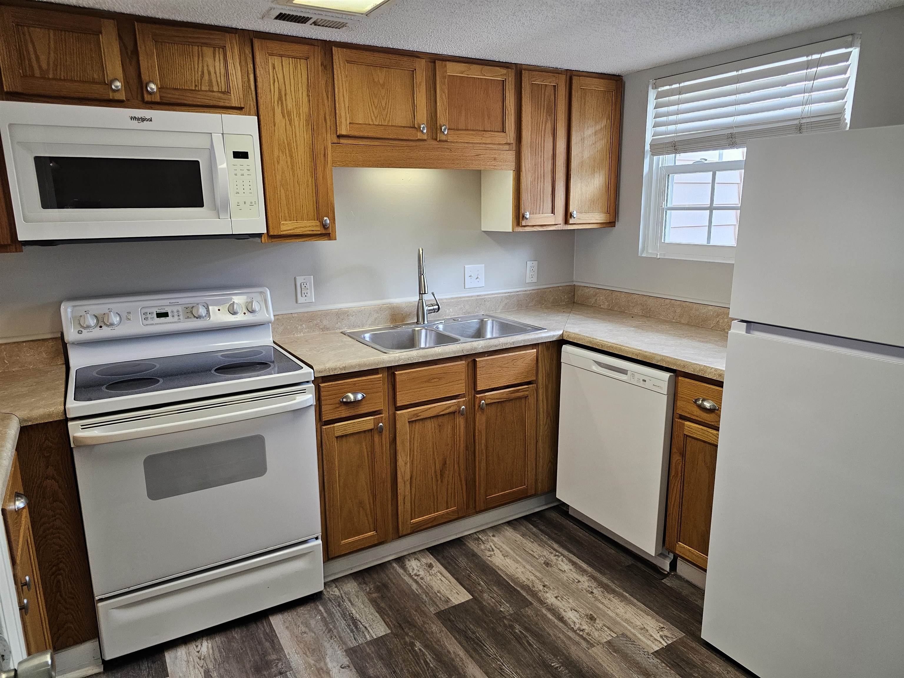 6703 Jefferson Pl. Property Photo 5