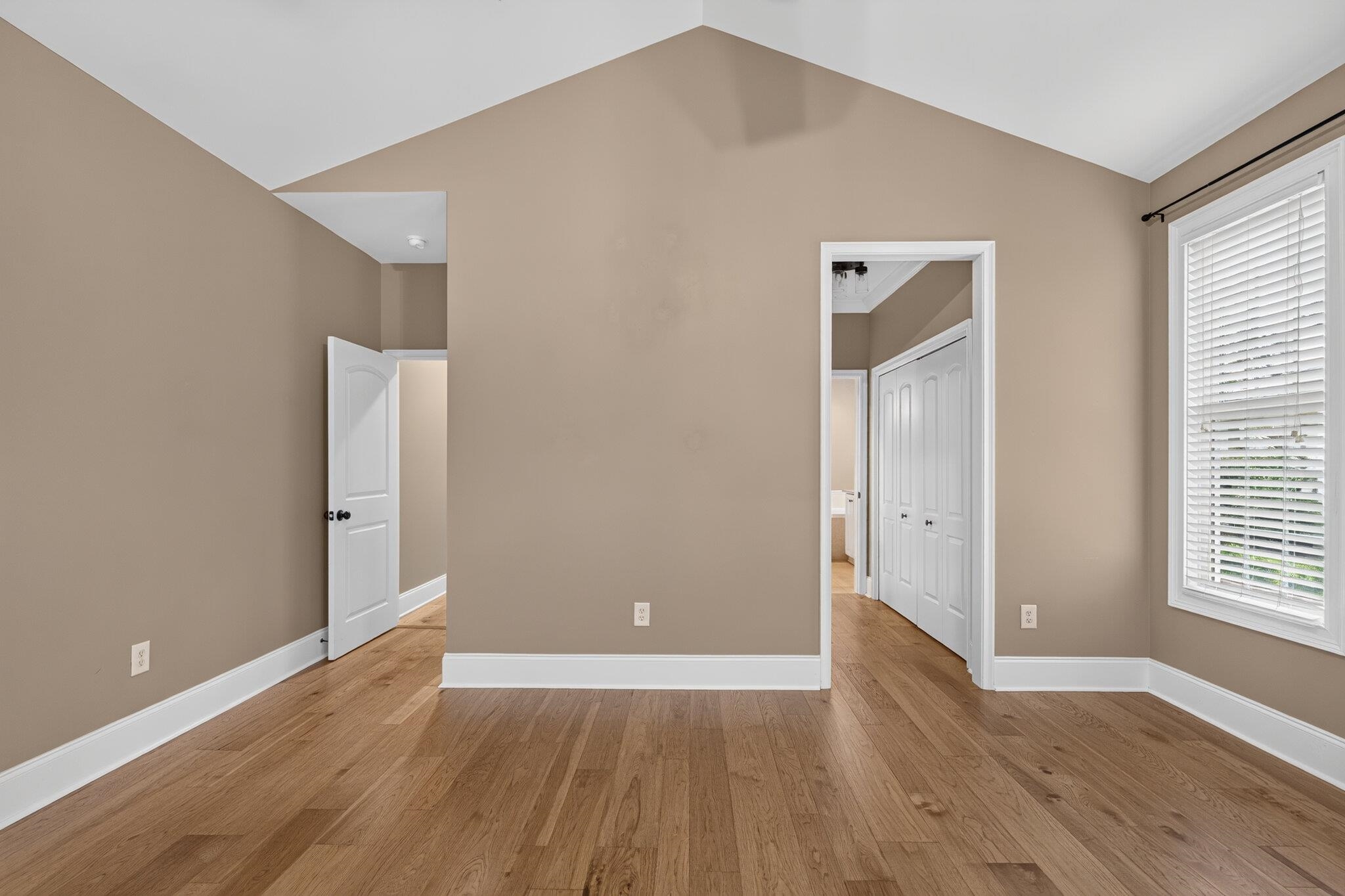 640 Whispering Pines Ct. Property Photo 19