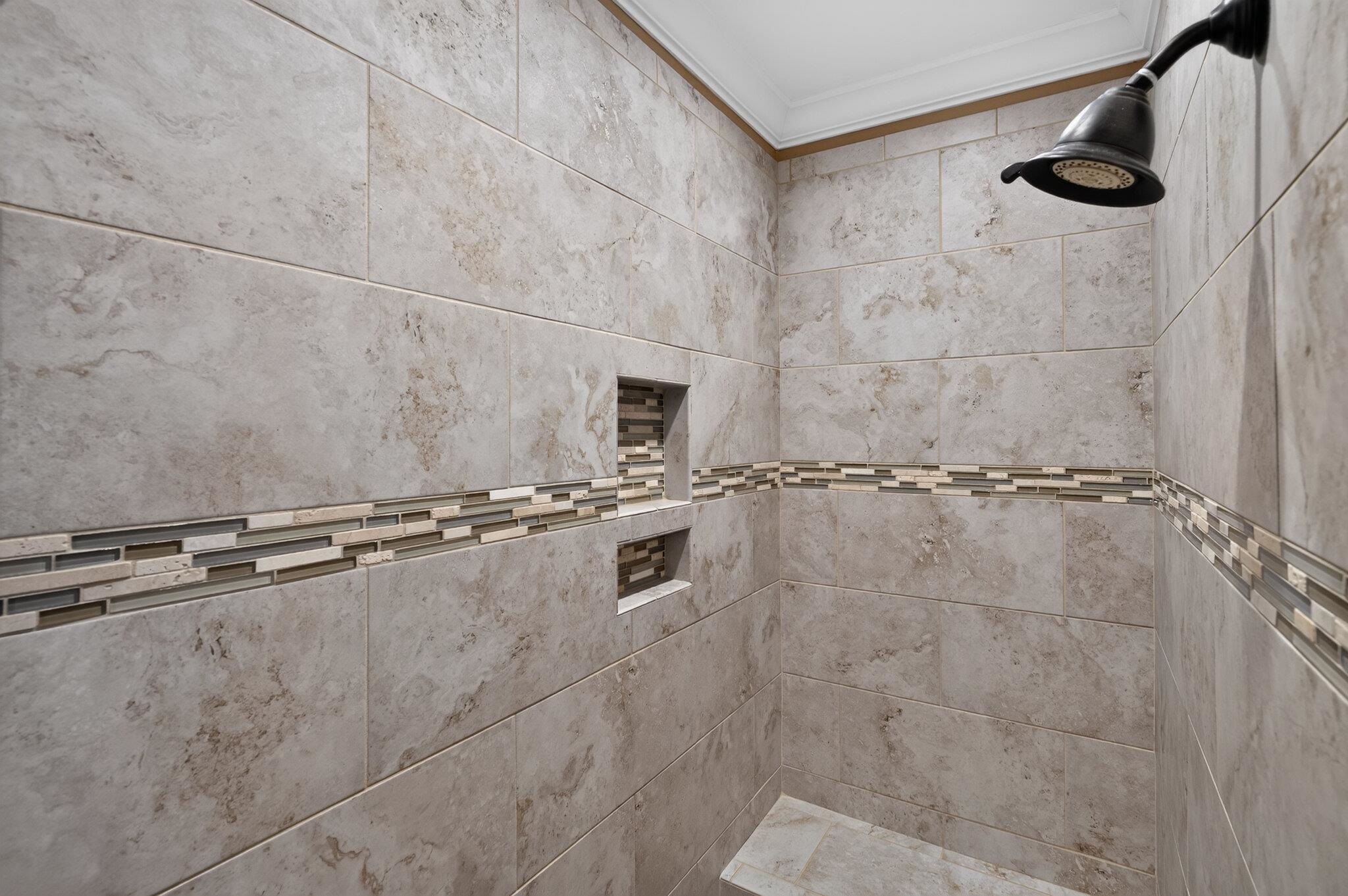 640 Whispering Pines Ct. Property Photo 26