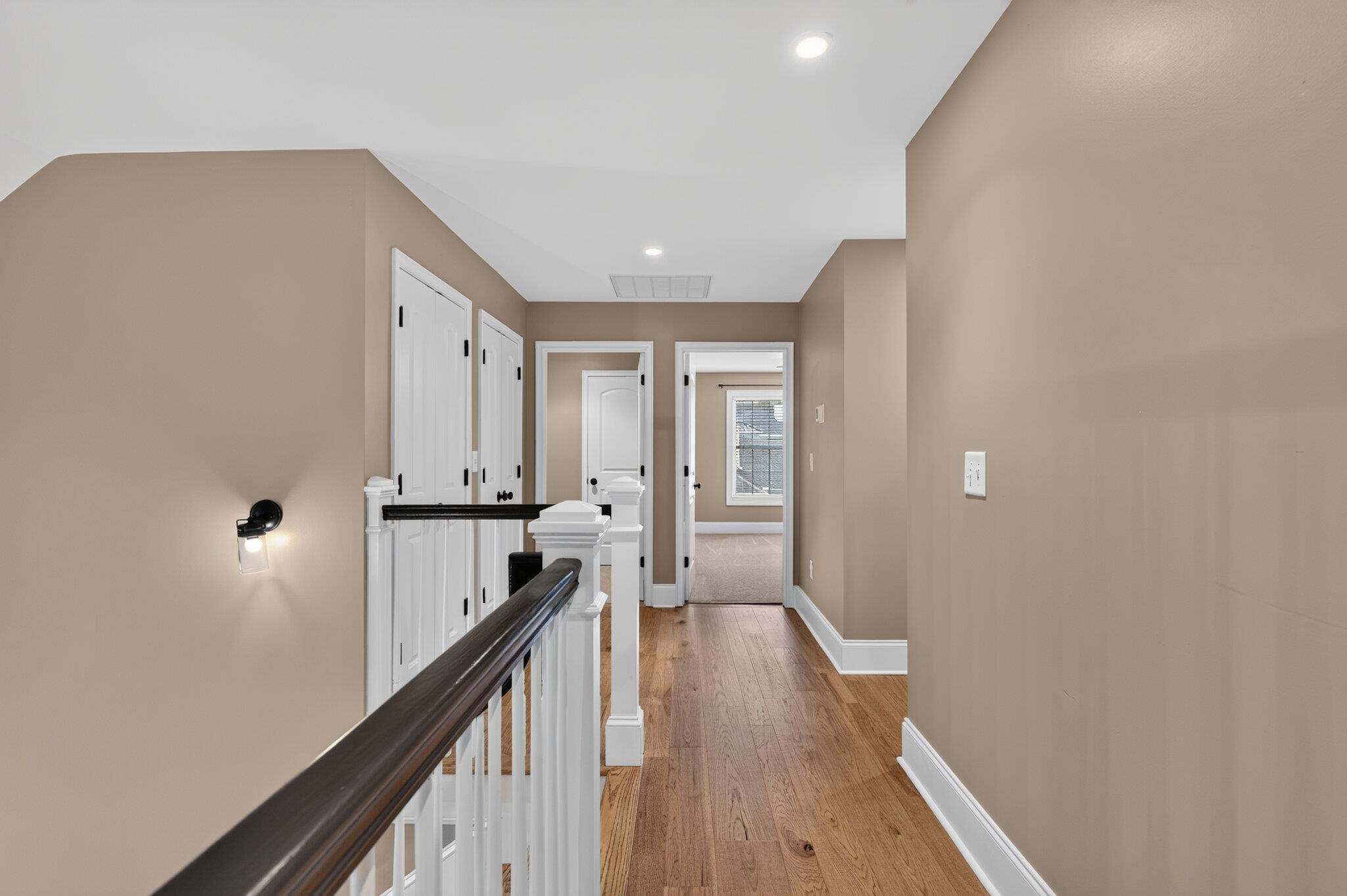 640 Whispering Pines Ct. Property Photo 32