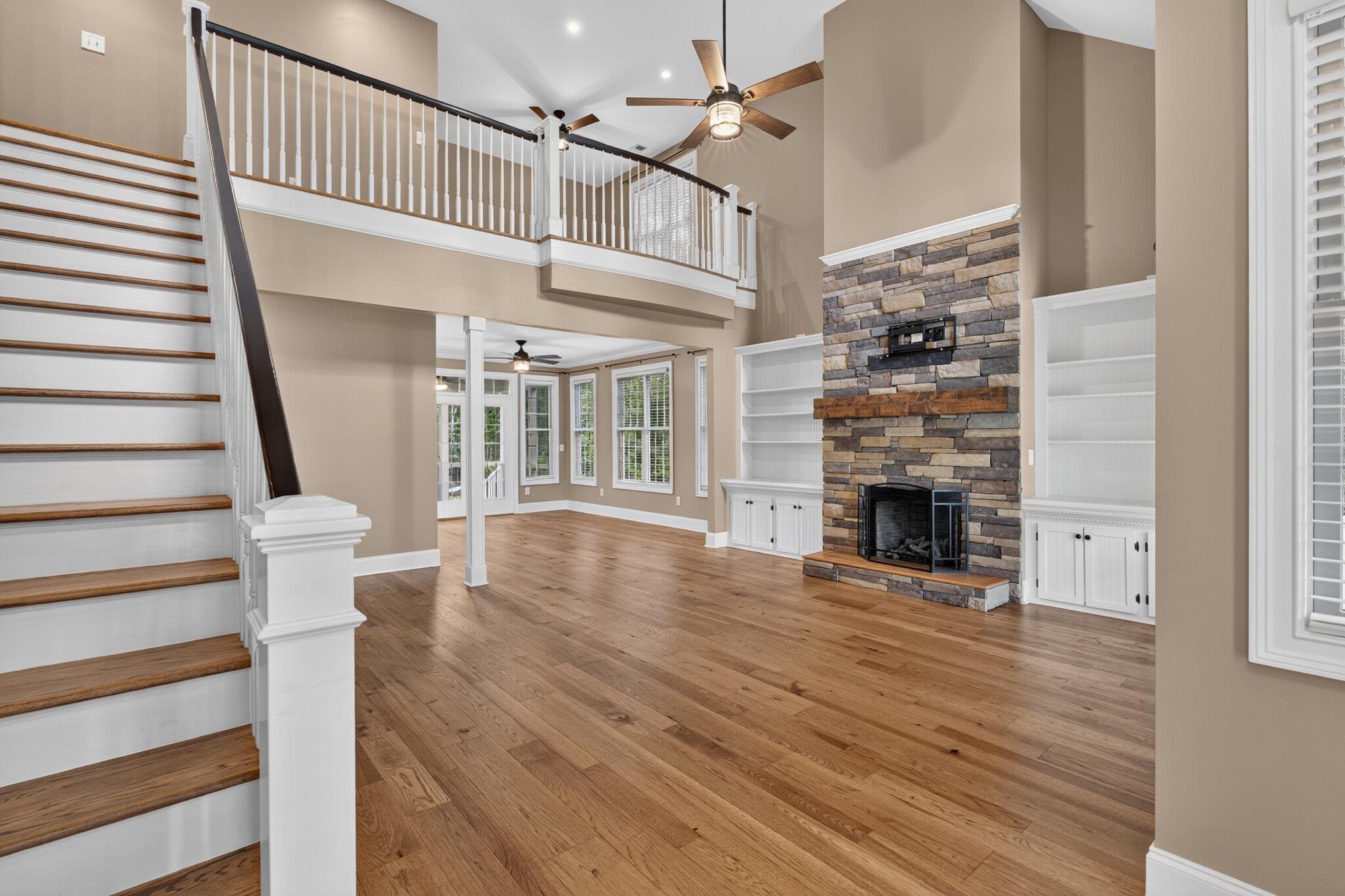 640 Whispering Pines Ct. Property Photo 43