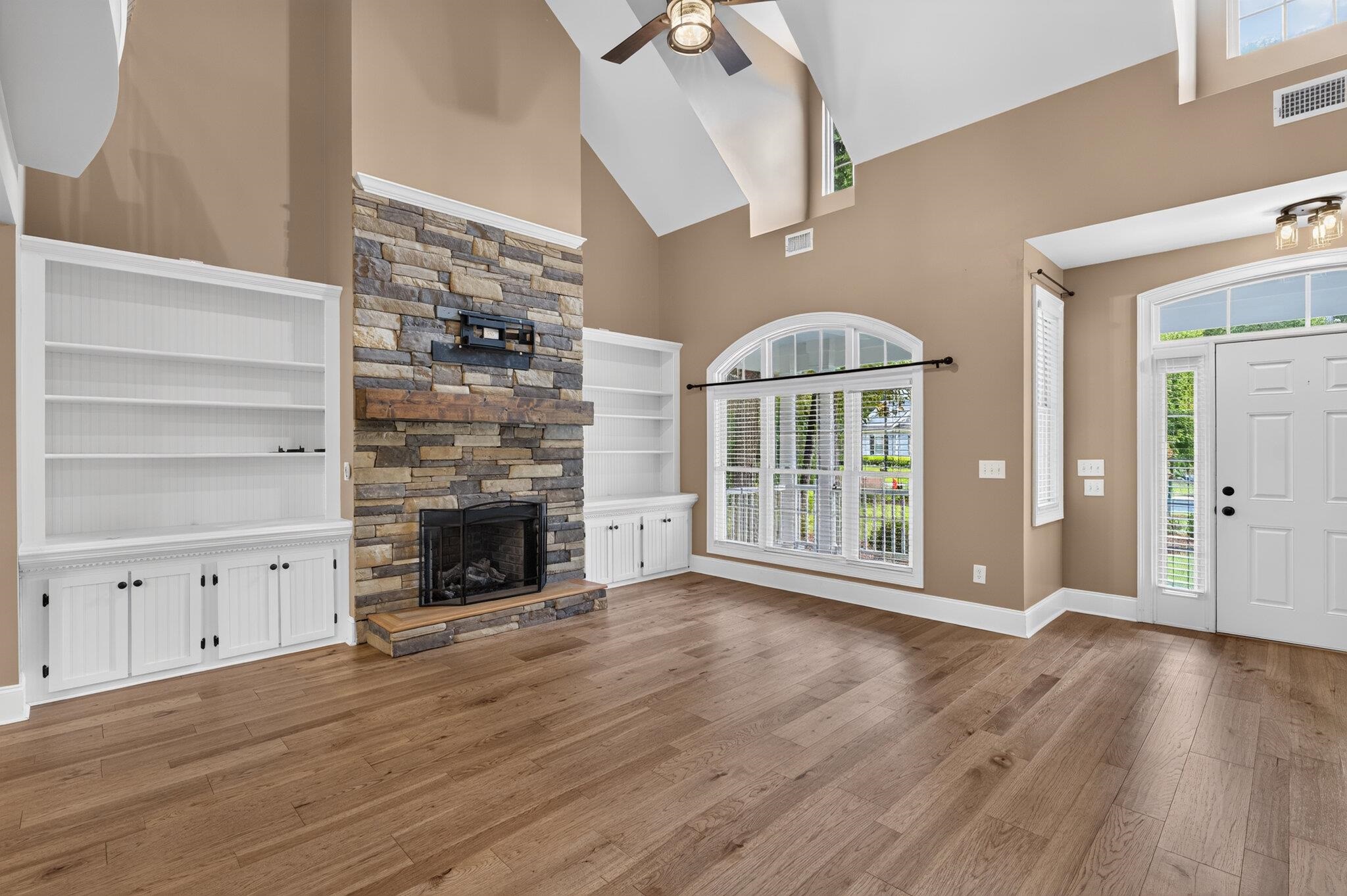 640 Whispering Pines Ct. Property Photo 48