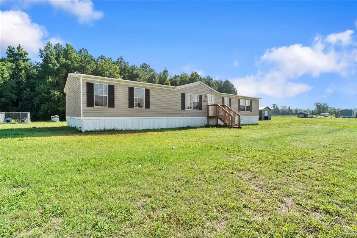 10026 Hardwick Rd. Property Photo 1