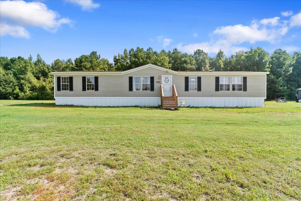 10026 Hardwick Rd. Property Photo 2