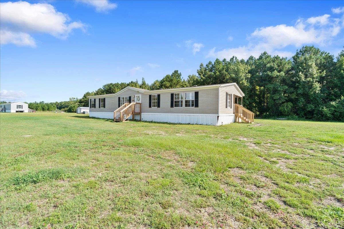 10026 Hardwick Rd. Property Photo 3