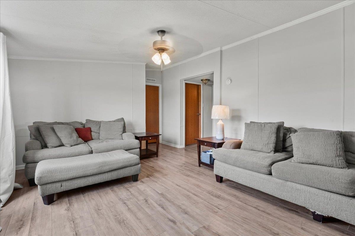 10026 Hardwick Rd. Property Photo 4