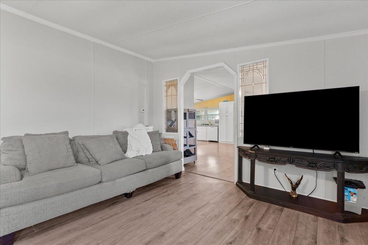 10026 Hardwick Rd. Property Photo 5