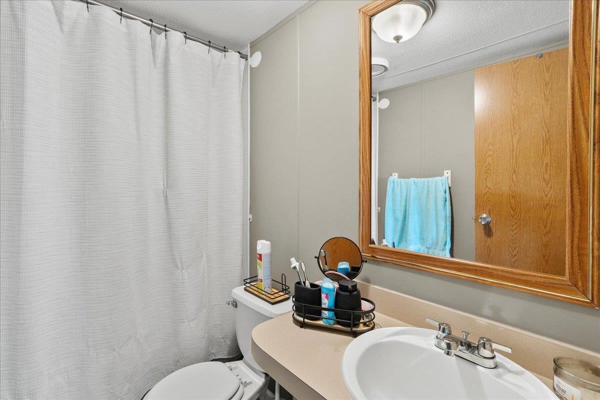 10026 Hardwick Rd. Property Photo 7