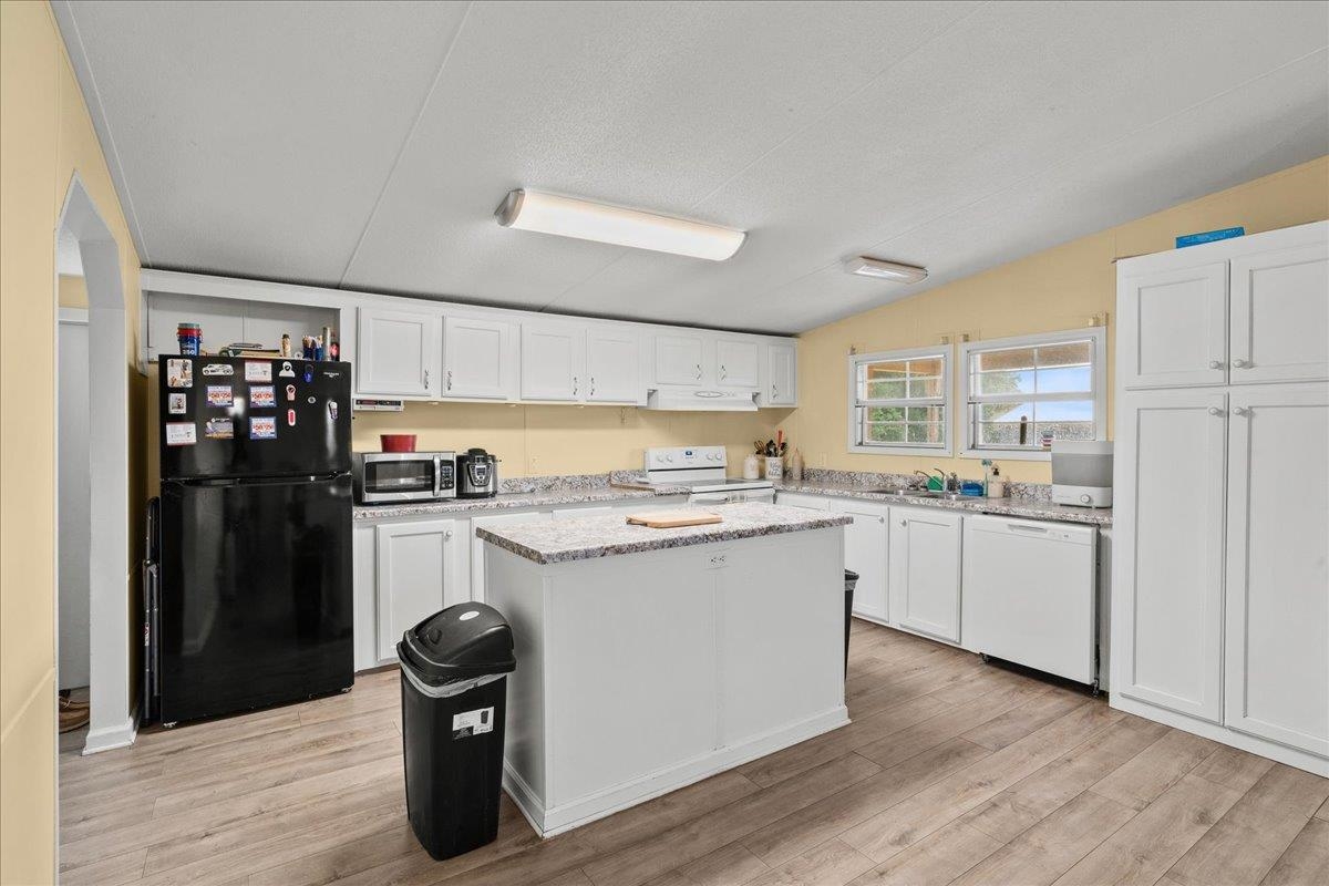 10026 Hardwick Rd. Property Photo 14