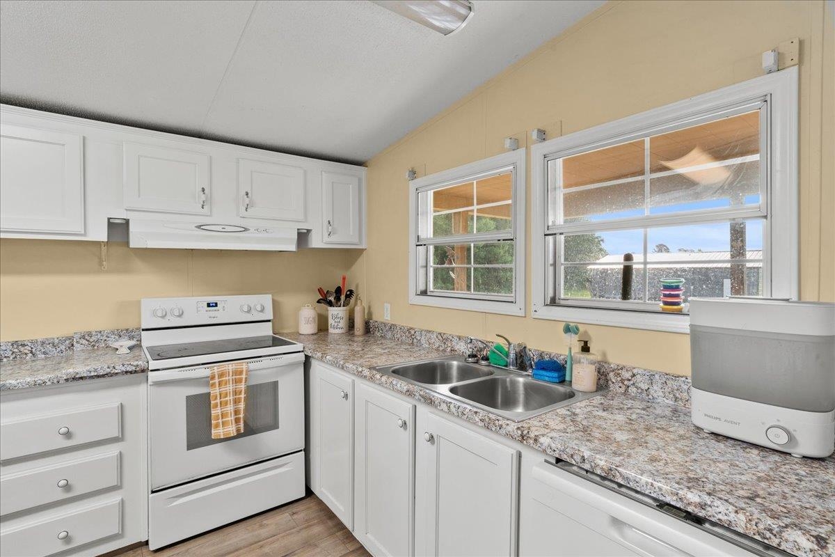 10026 Hardwick Rd. Property Photo 16