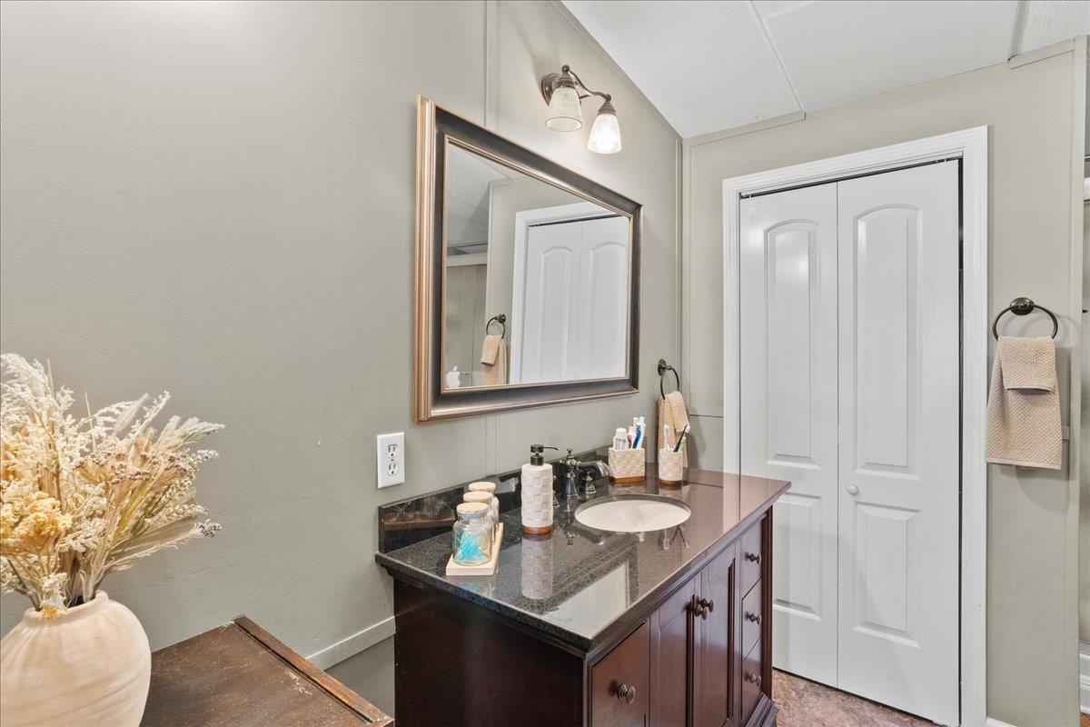 10026 Hardwick Rd. Property Photo 29