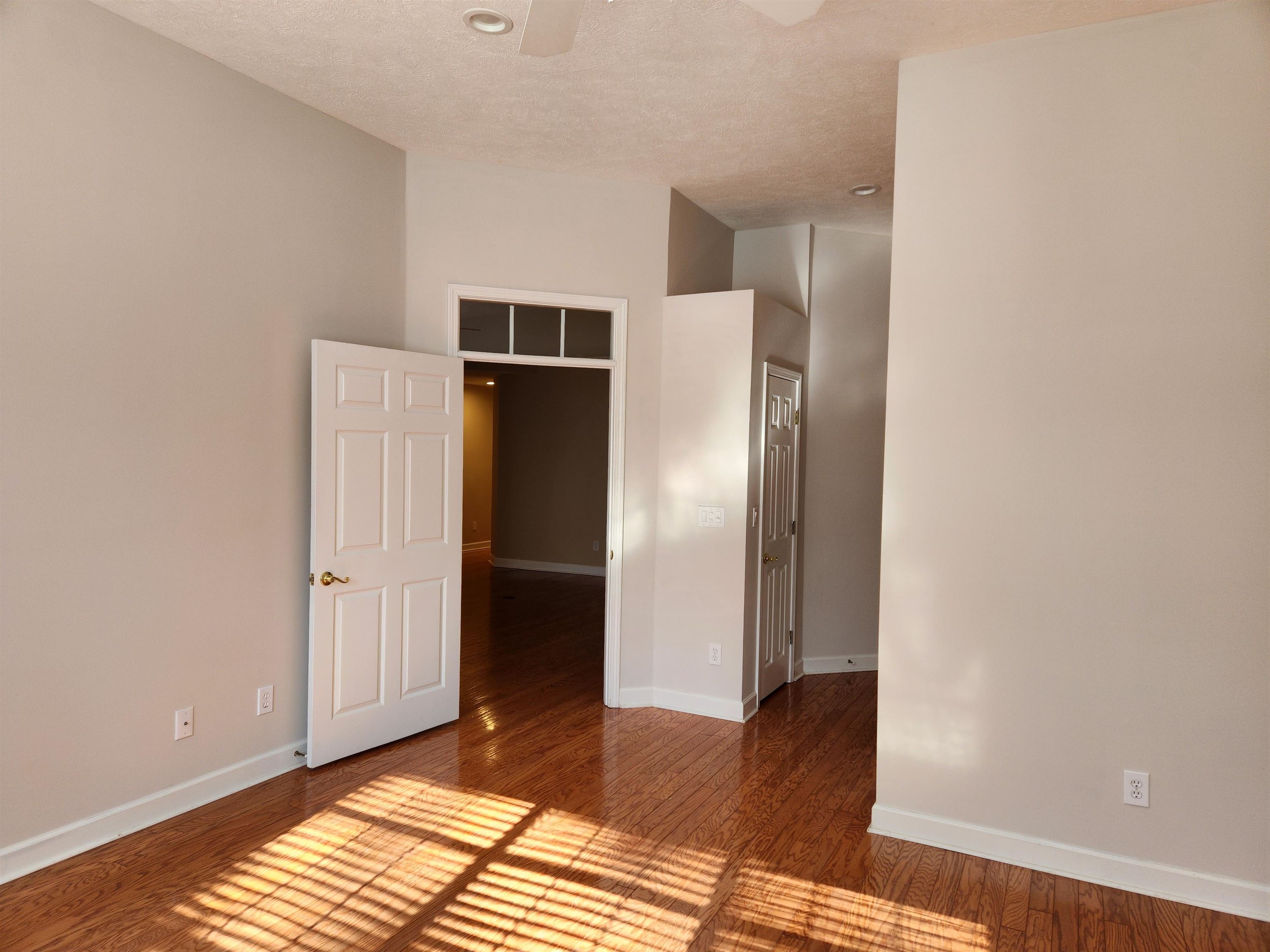9398 Pinckney Ln. Property Photo 8