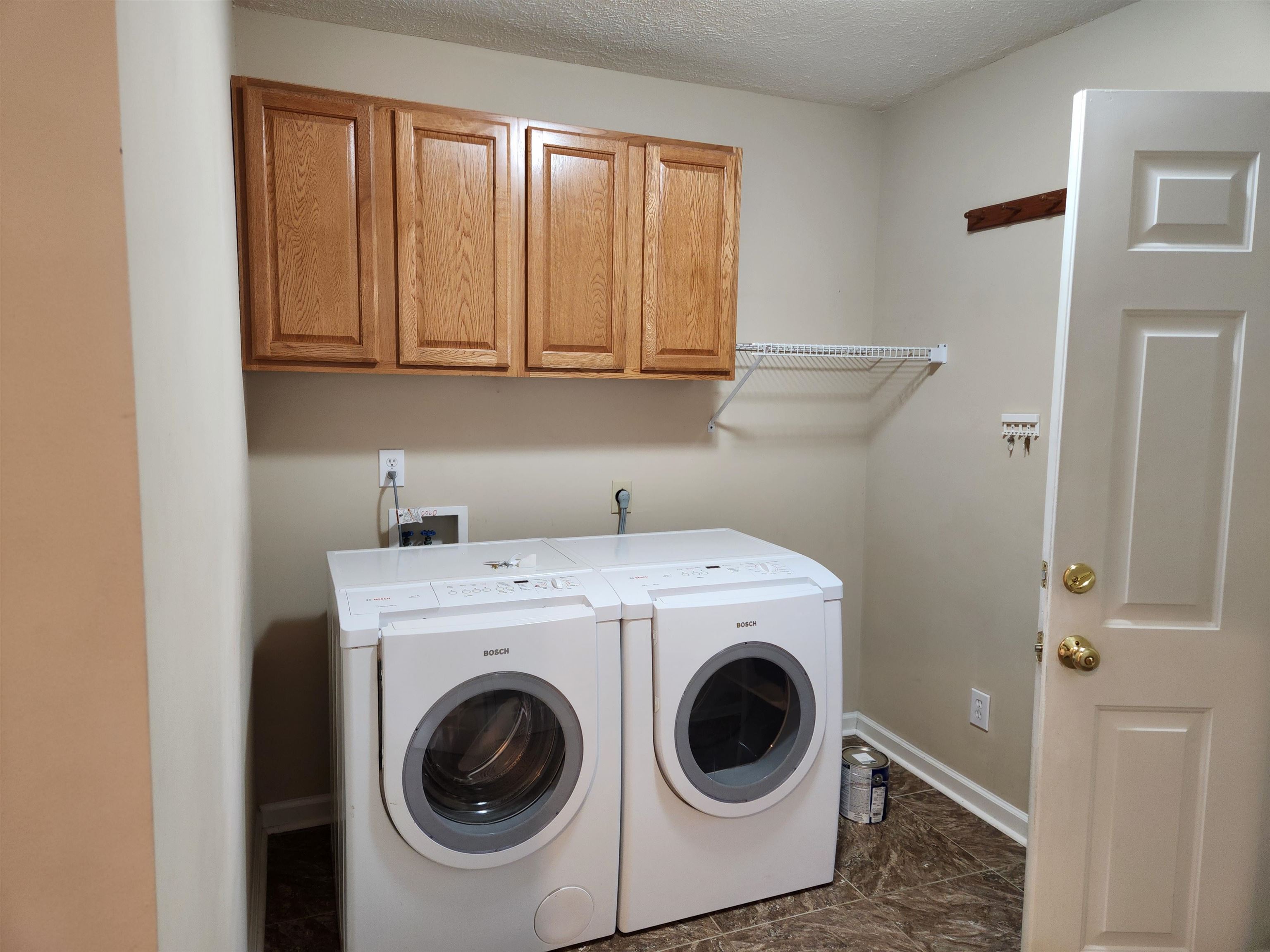 9398 Pinckney Ln. Property Photo 18