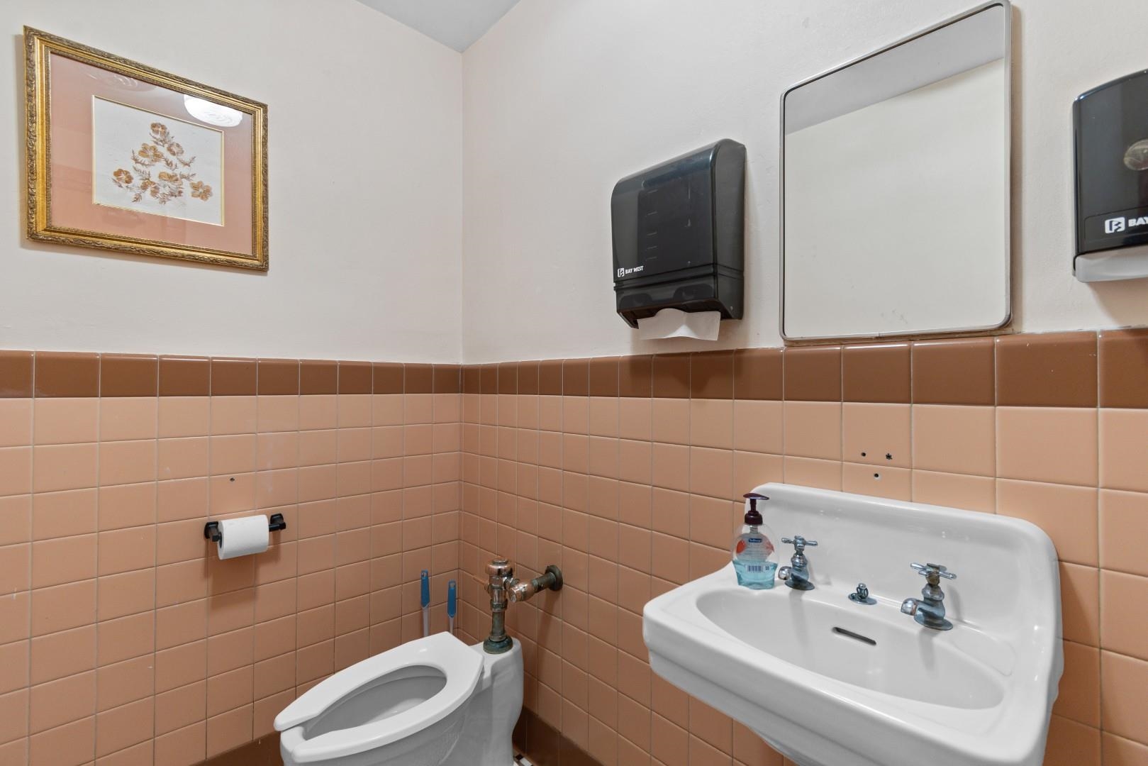1530 Highmarket St. Property Photo 15