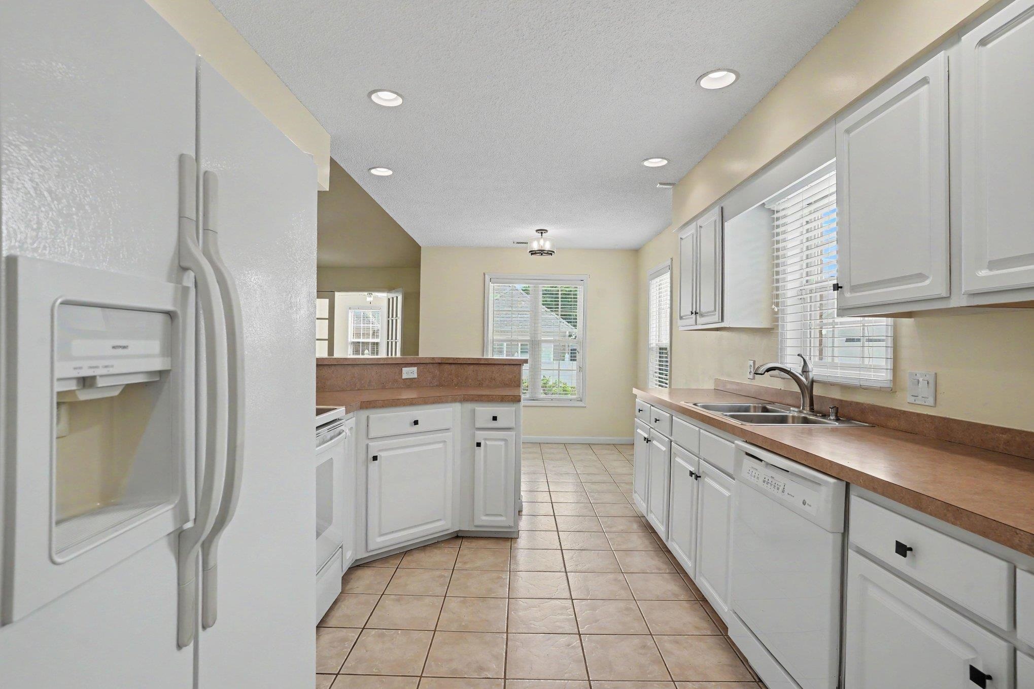 4204 Ravenwood Dr. Property Photo 12
