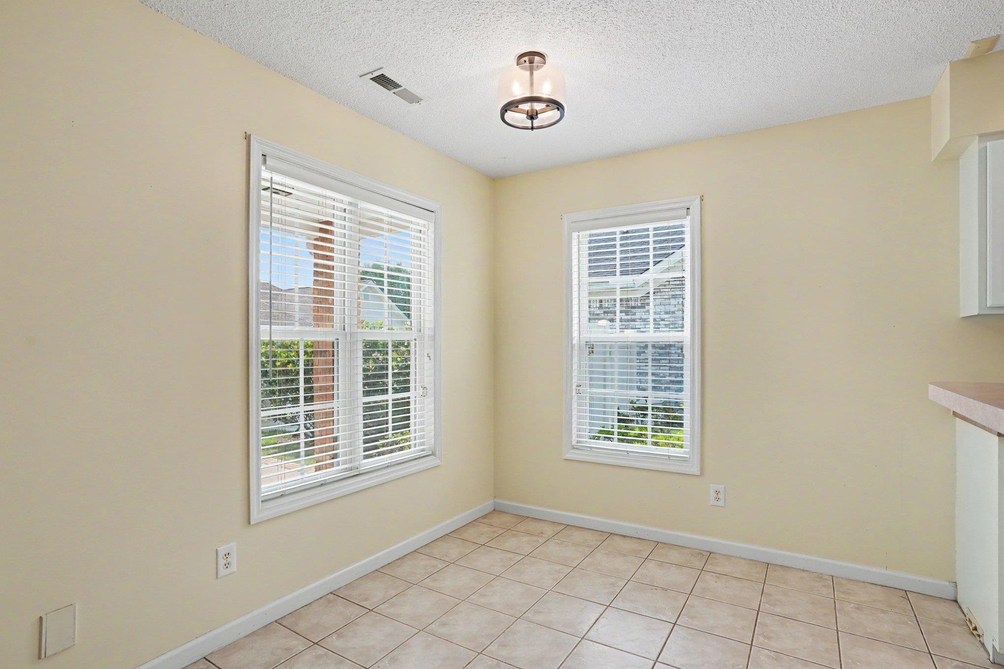 4204 Ravenwood Dr. Property Photo 15