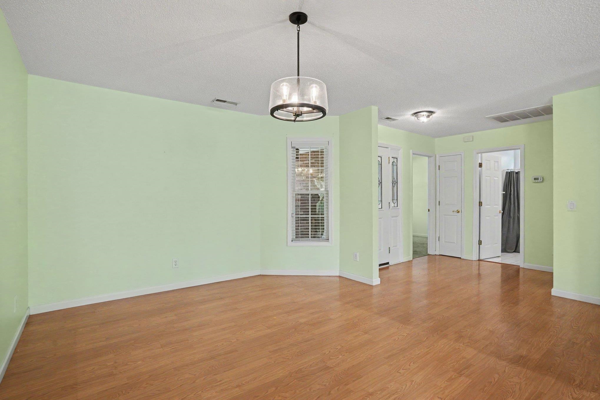 4204 Ravenwood Dr. Property Photo 18