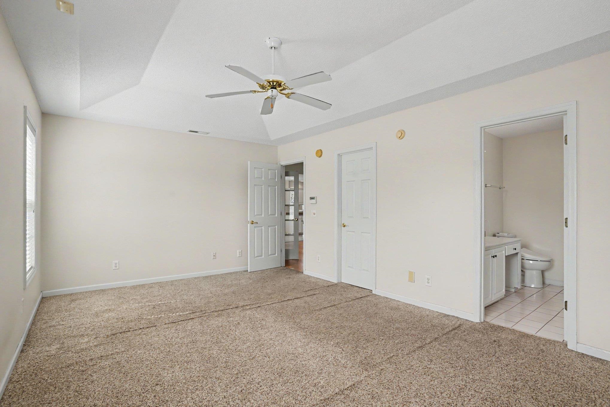 4204 Ravenwood Dr. Property Photo 20