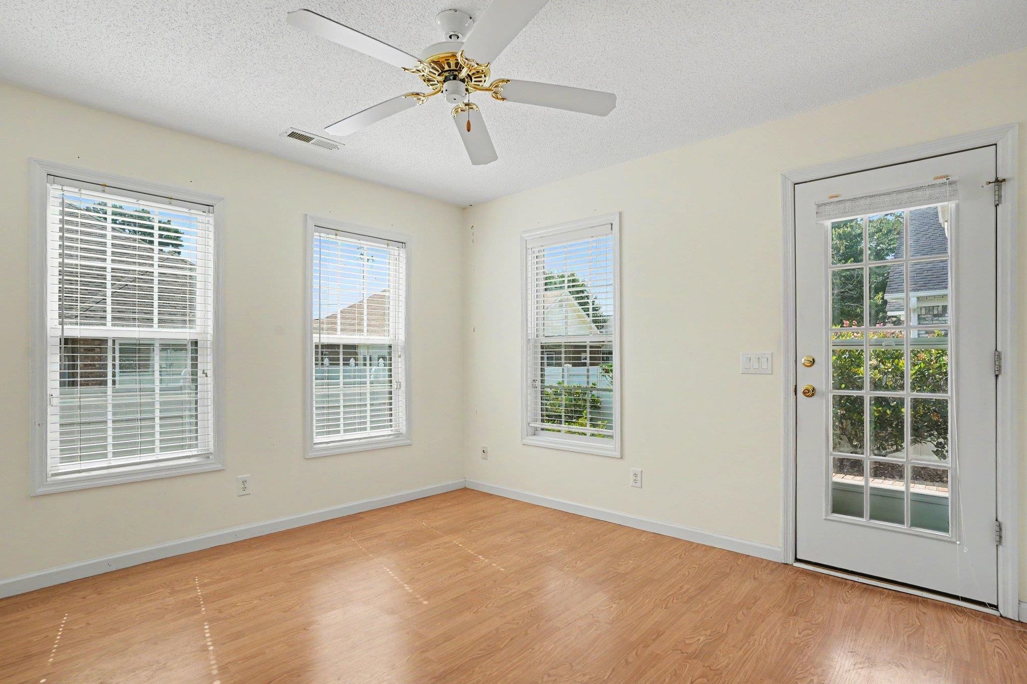 4204 Ravenwood Dr. Property Photo 25