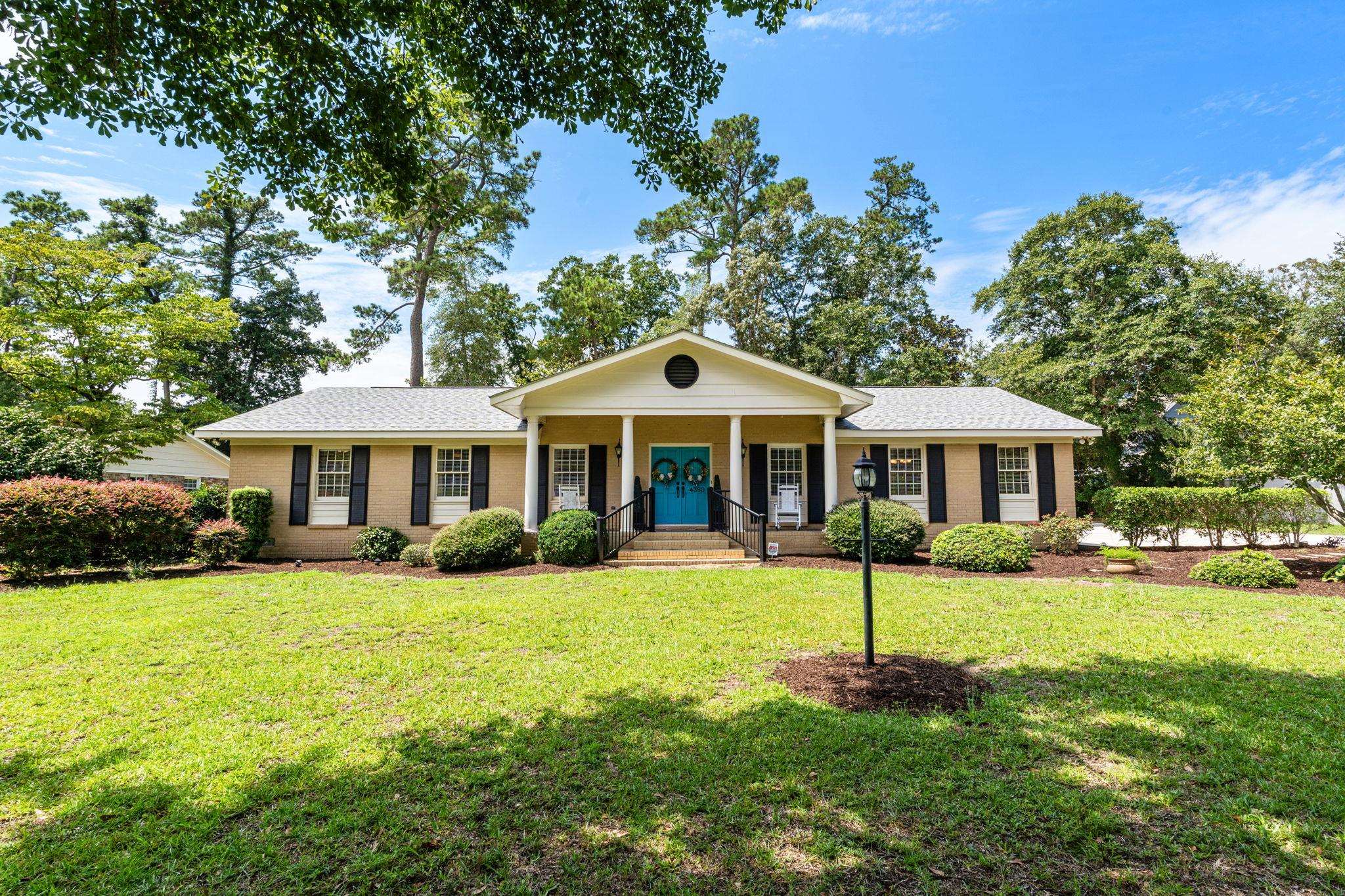 4380 Lake Circle Property Photo 1