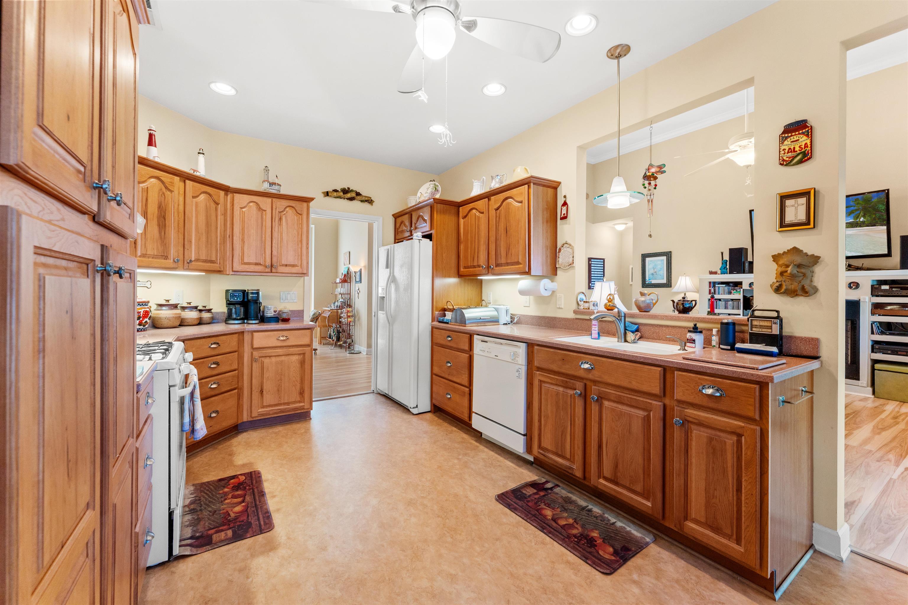 1472 Fox Hollow Way Property Photo 12