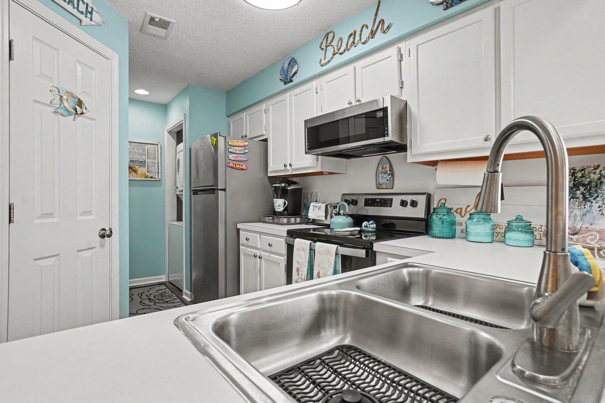 1900 Duffy St. Property Photo 11