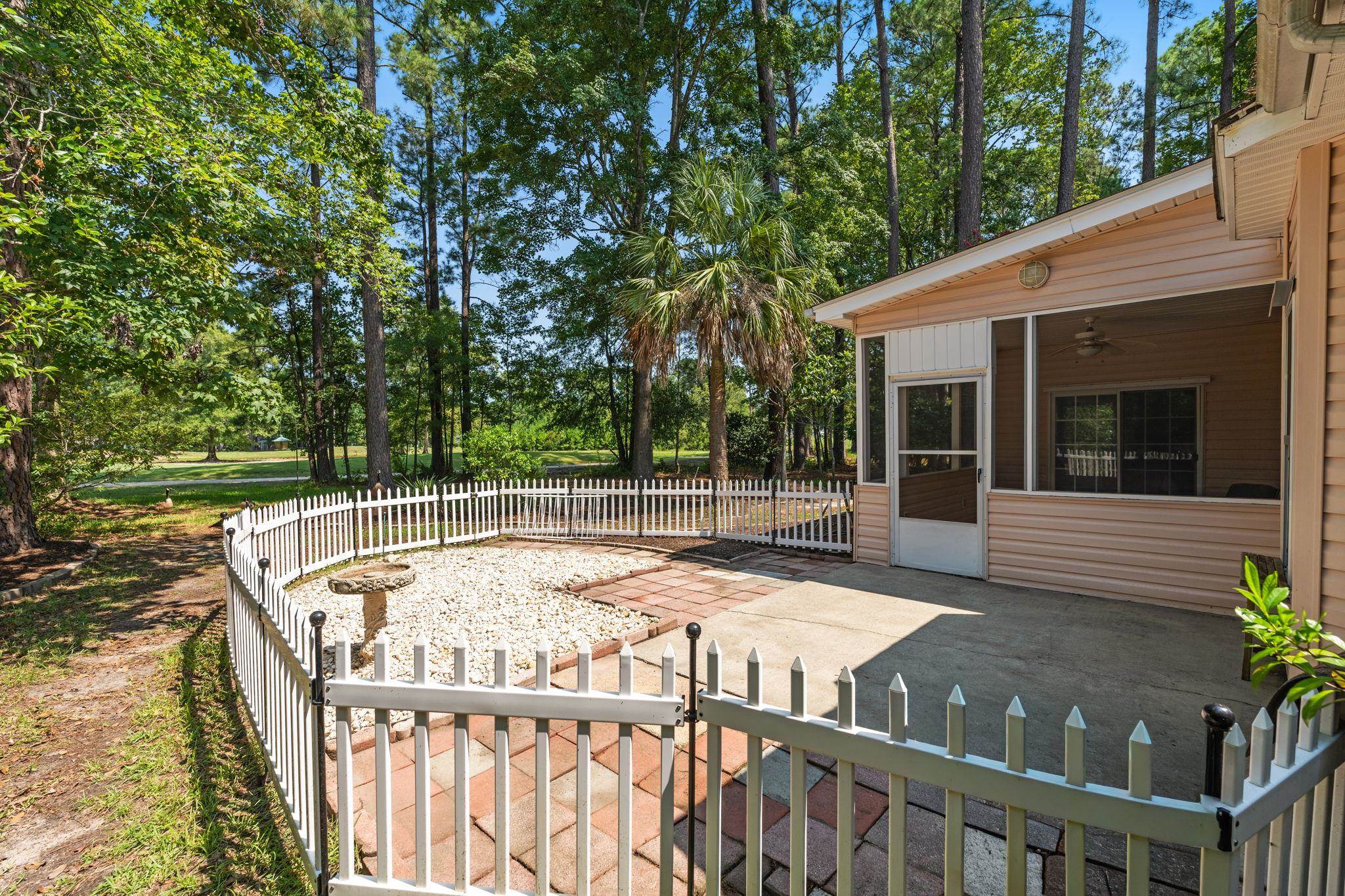 2613 Brick Dr. Property Photo 22