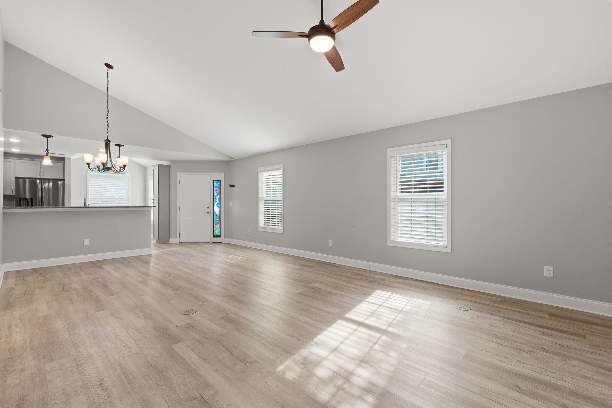 534 Waverly Loop Property Photo 13