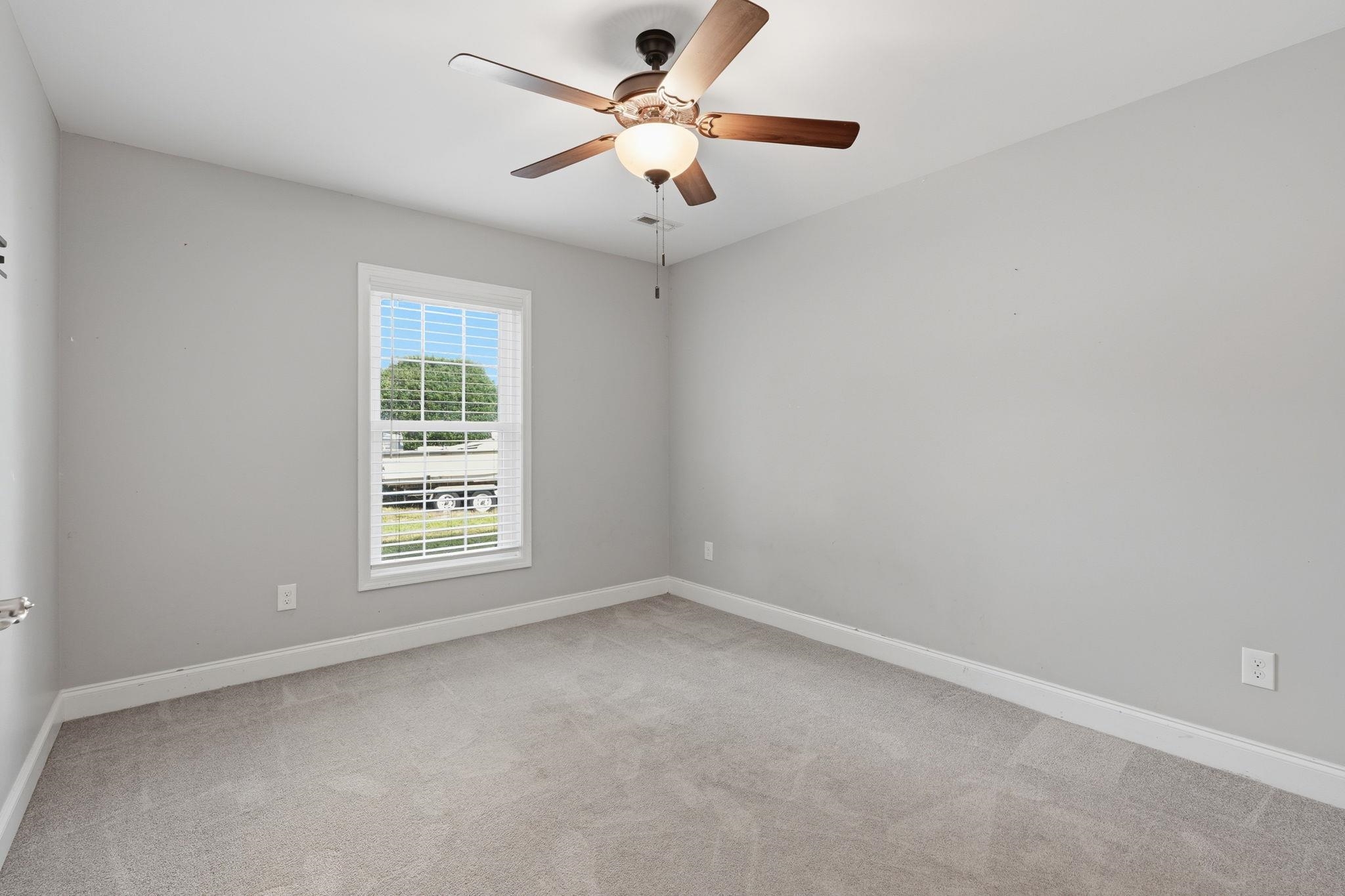 534 Waverly Loop Property Photo 25