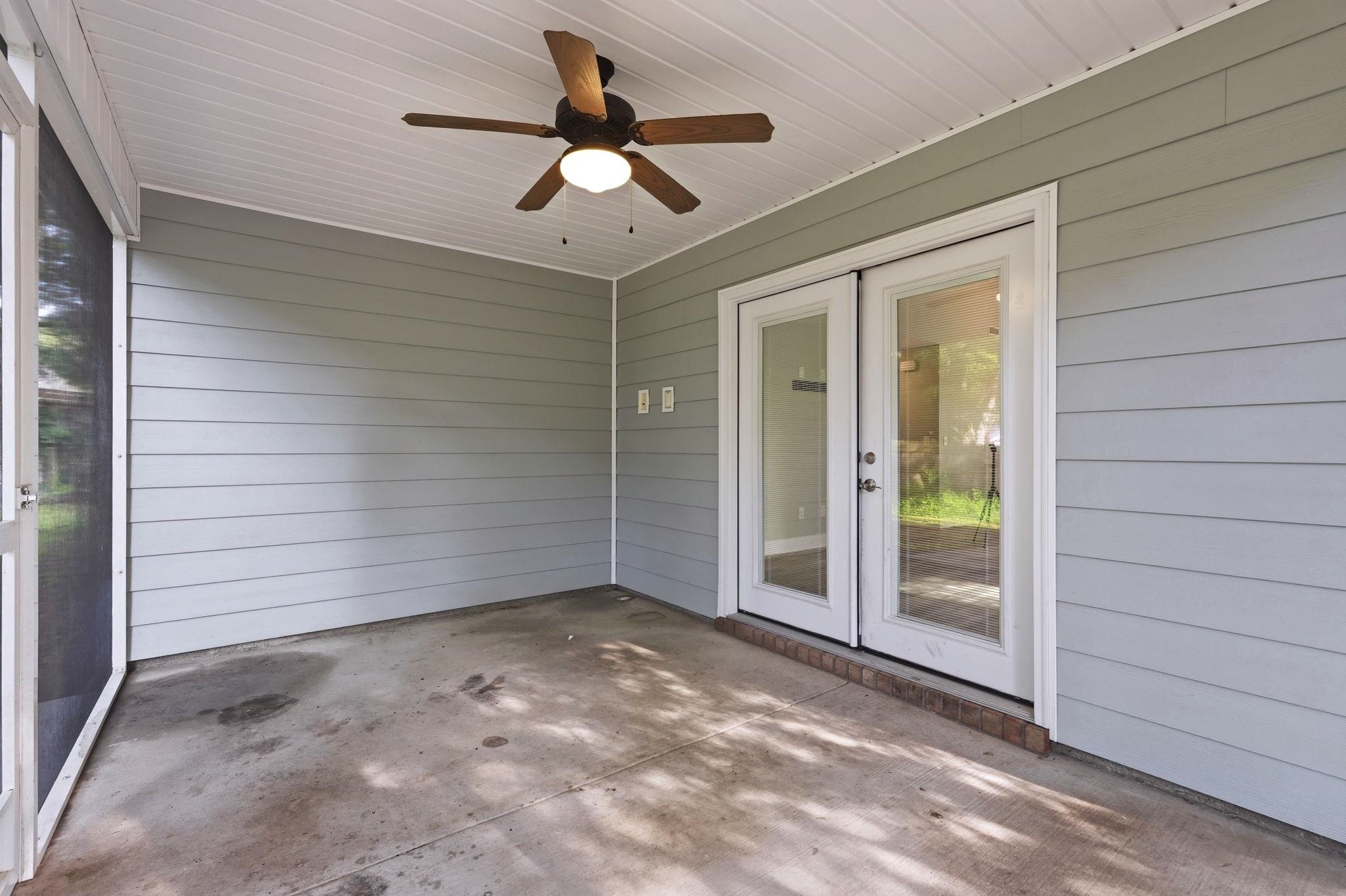 534 Waverly Loop Property Photo 30